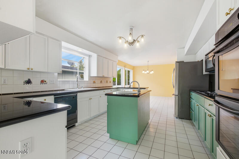 3685 Ranch Crest Drive Property Photo 4
