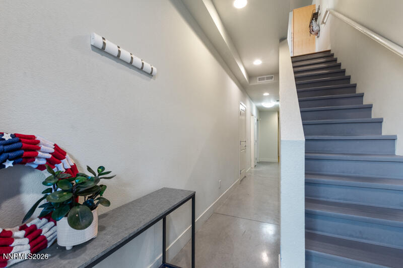 374 State Street Property Photo 11