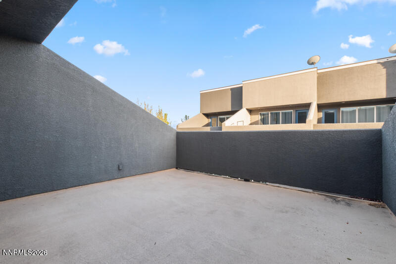374 State Street Property Photo 16