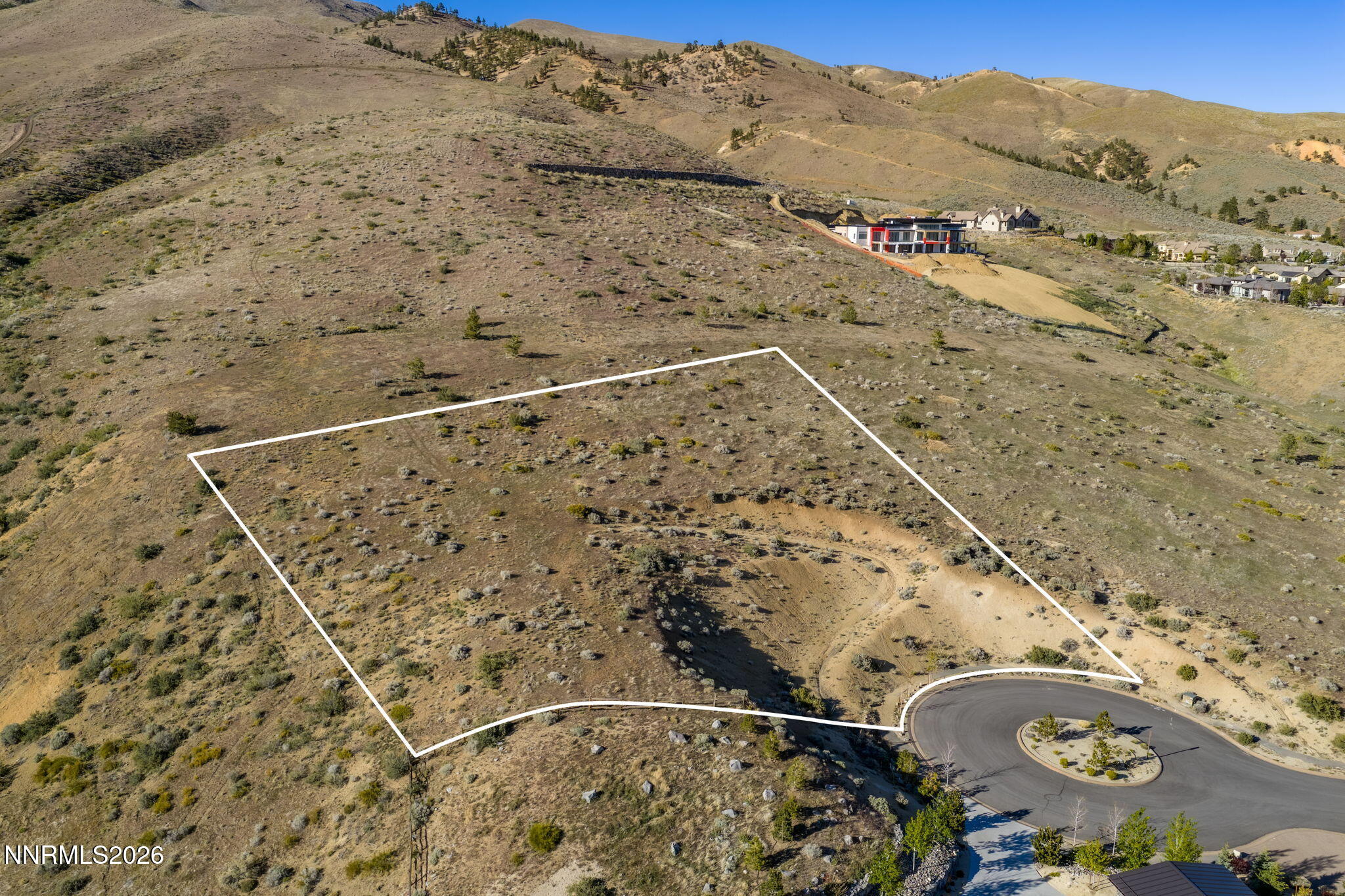 8195 Fox Meadows Court Property Photo 4