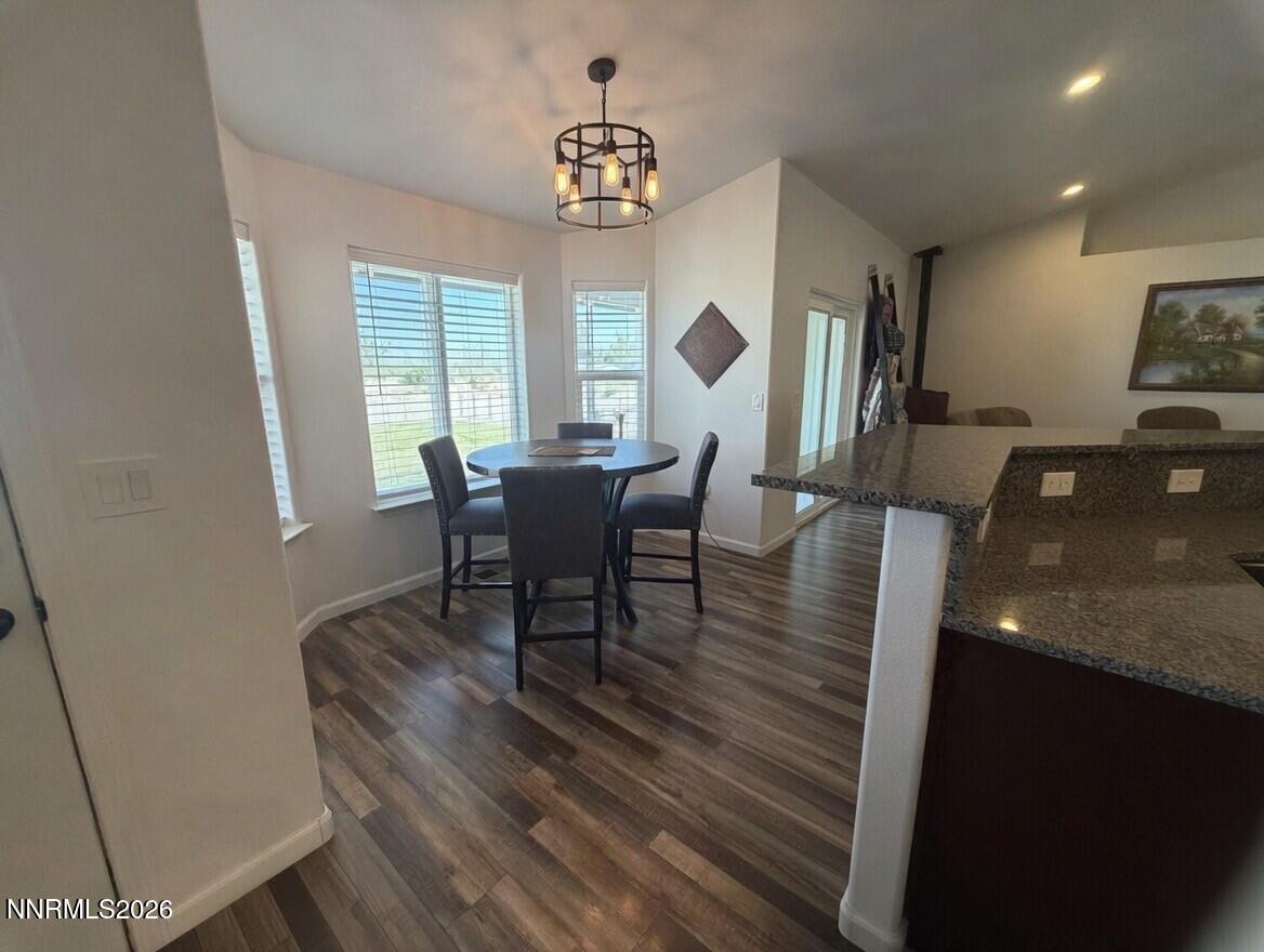 1135 Jungle Drive Property Photo 7