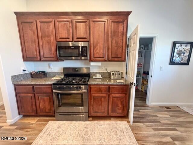 1135 Jungle Drive Property Photo 10