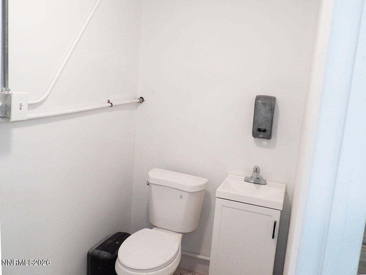 8660 Us Highway 50 Property Photo 17