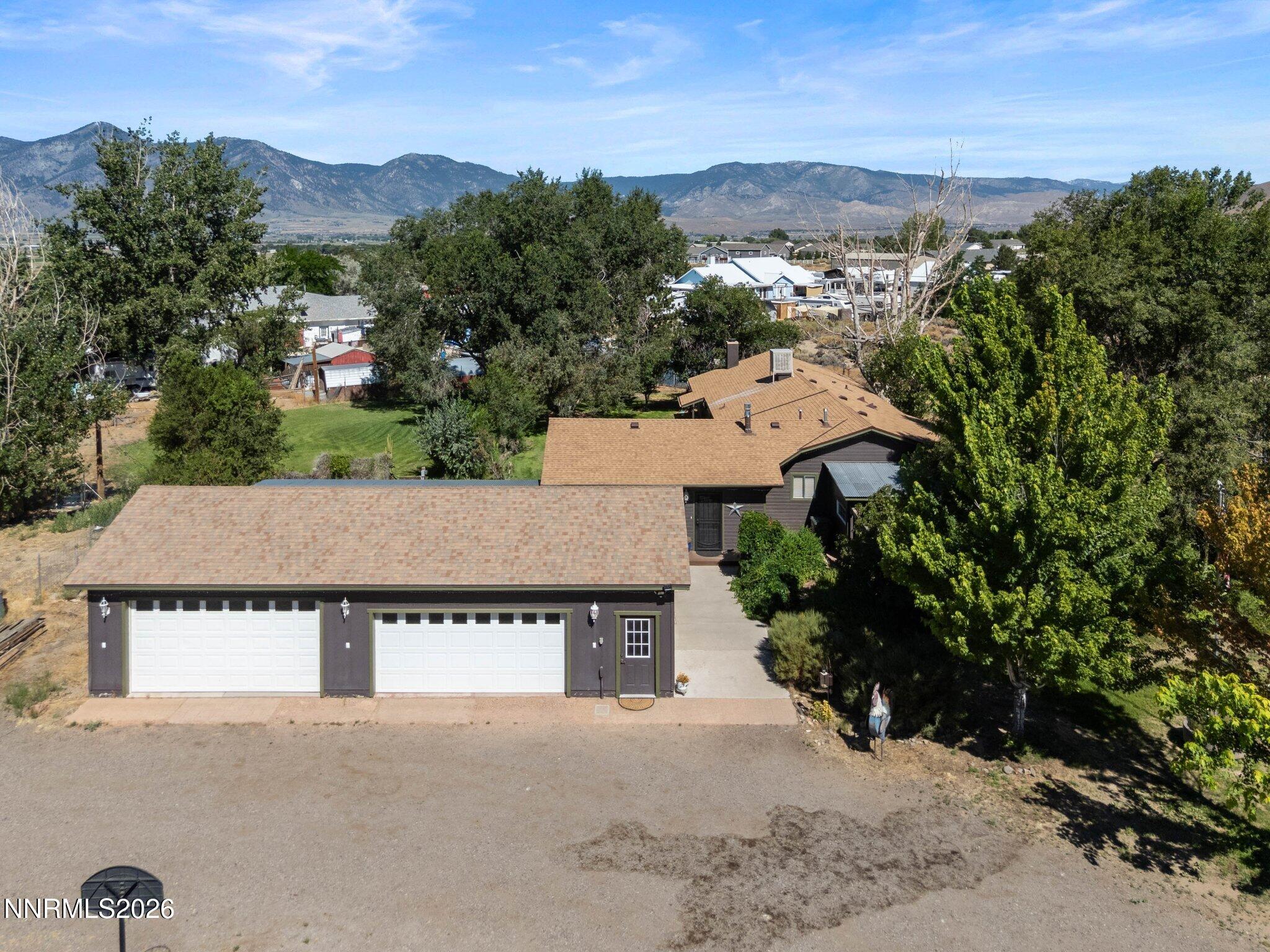 2530 Henning Lane Property Photo 1