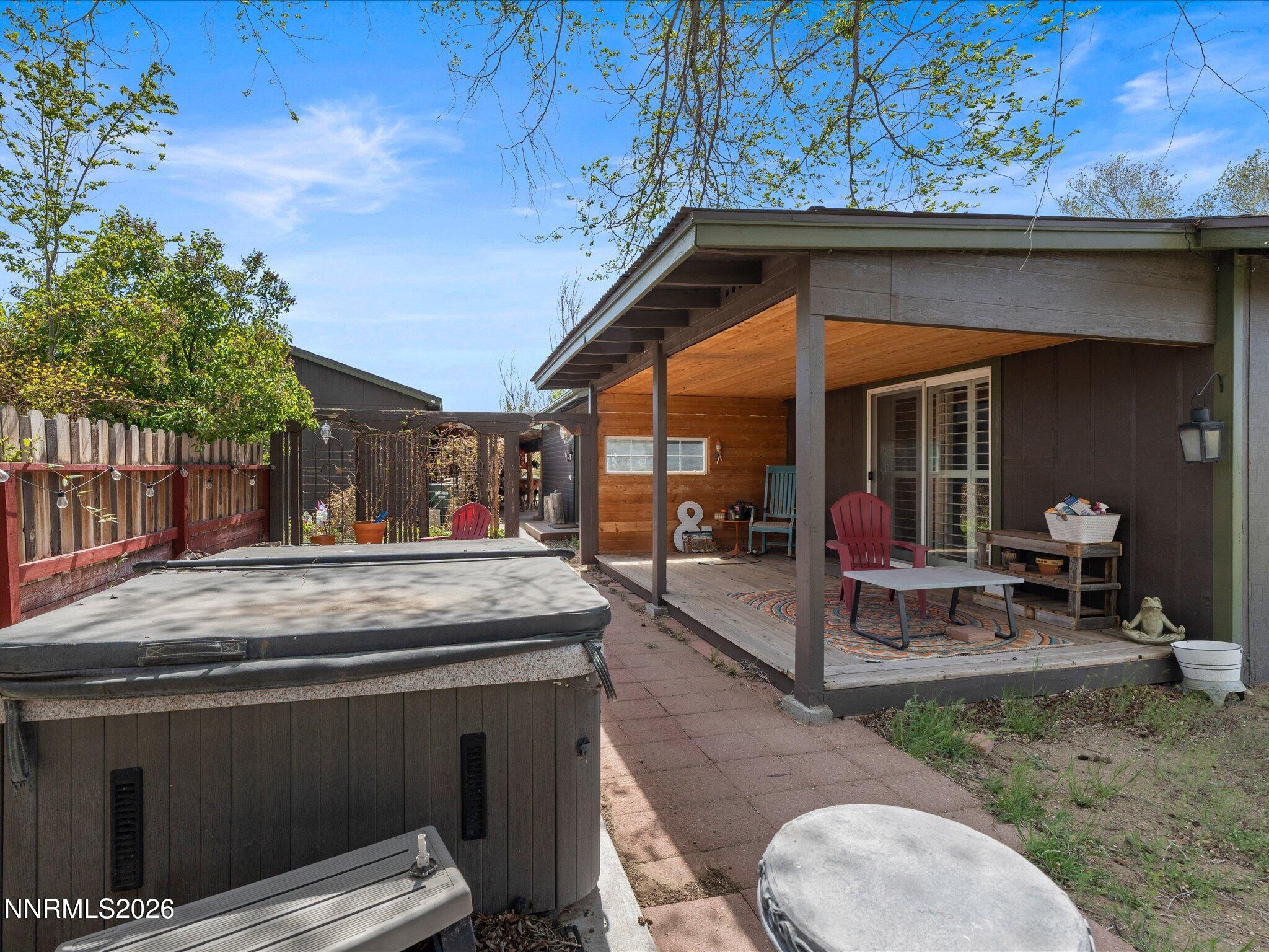 2530 Henning Lane Property Photo 16