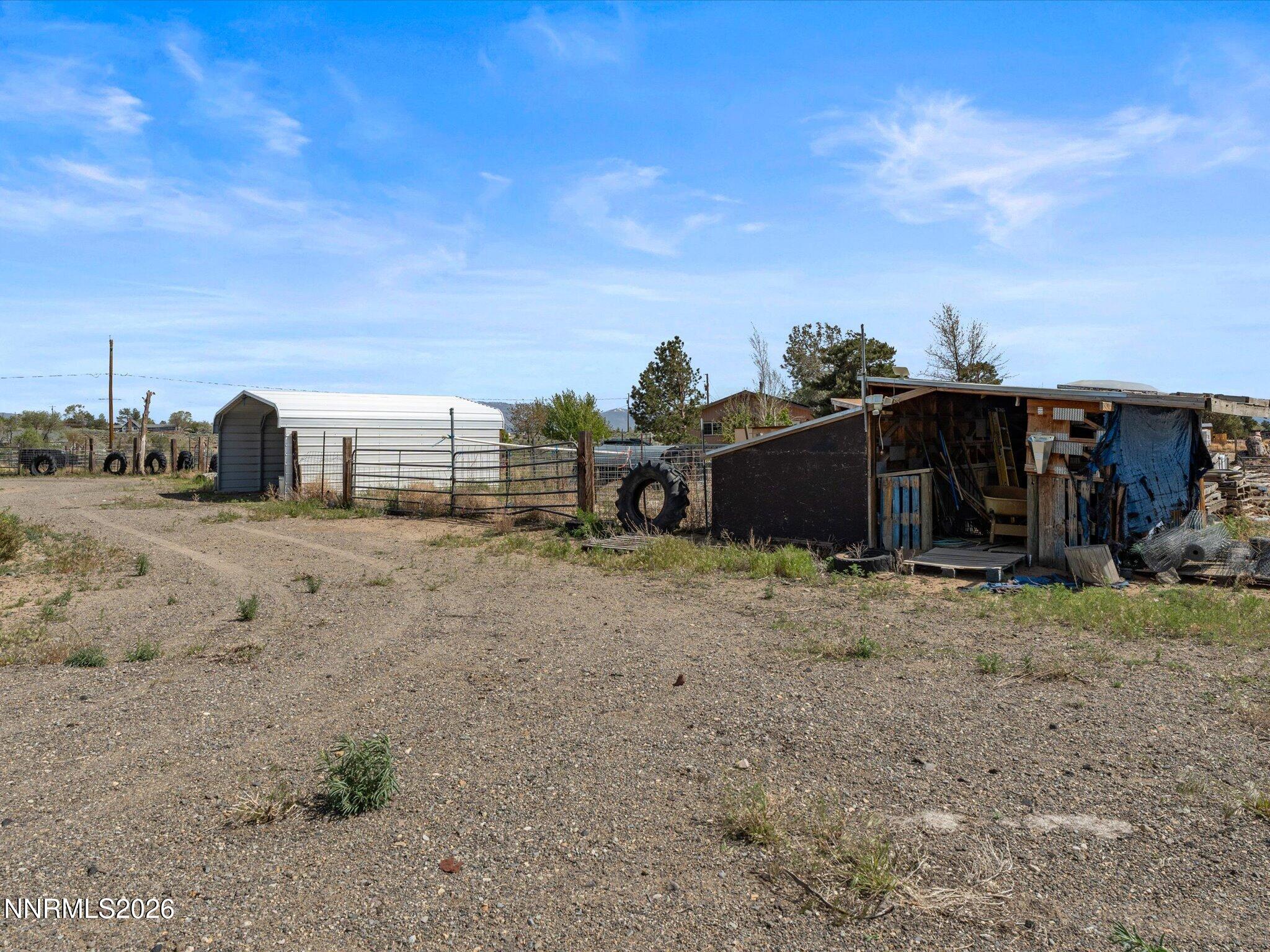 2530 Henning Lane Property Photo 23