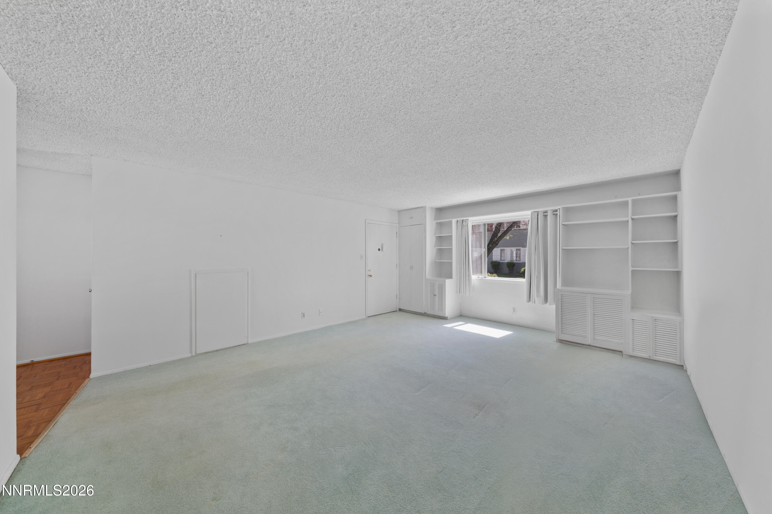1940 4th Street Property Photo 3