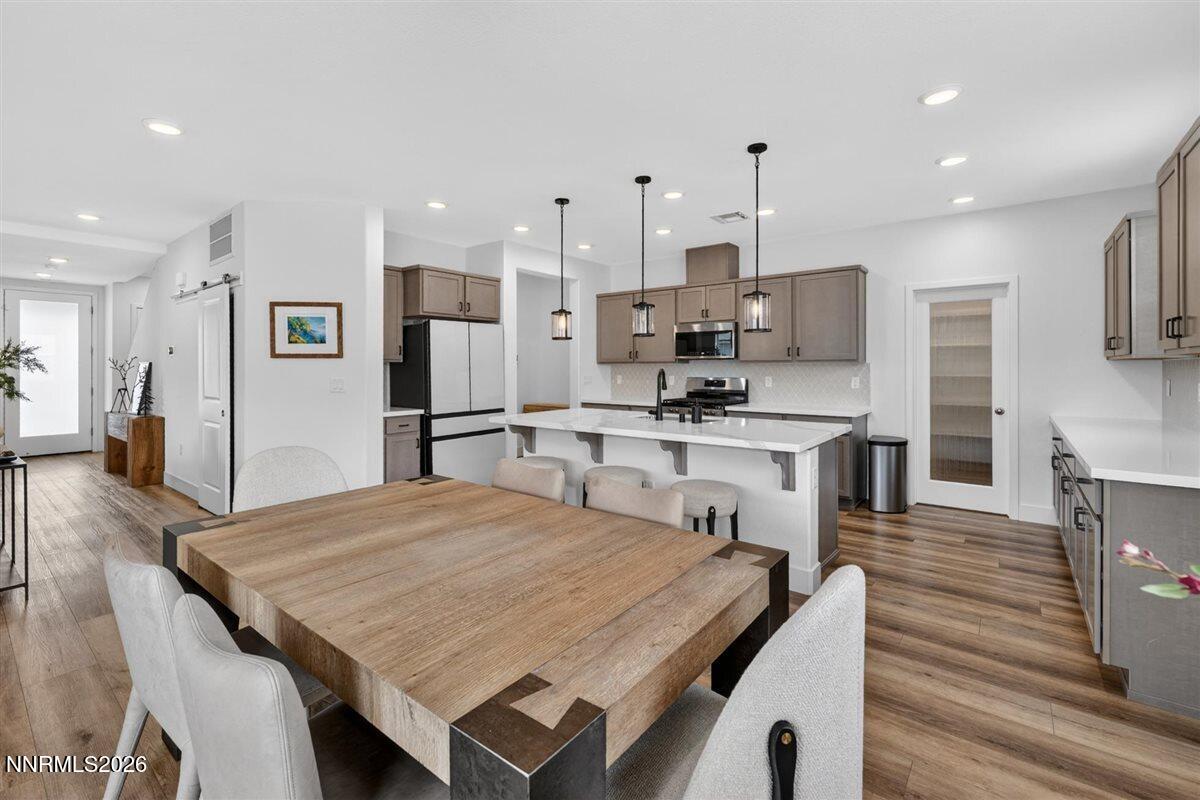 55 Eclipse Court Property Photo 12