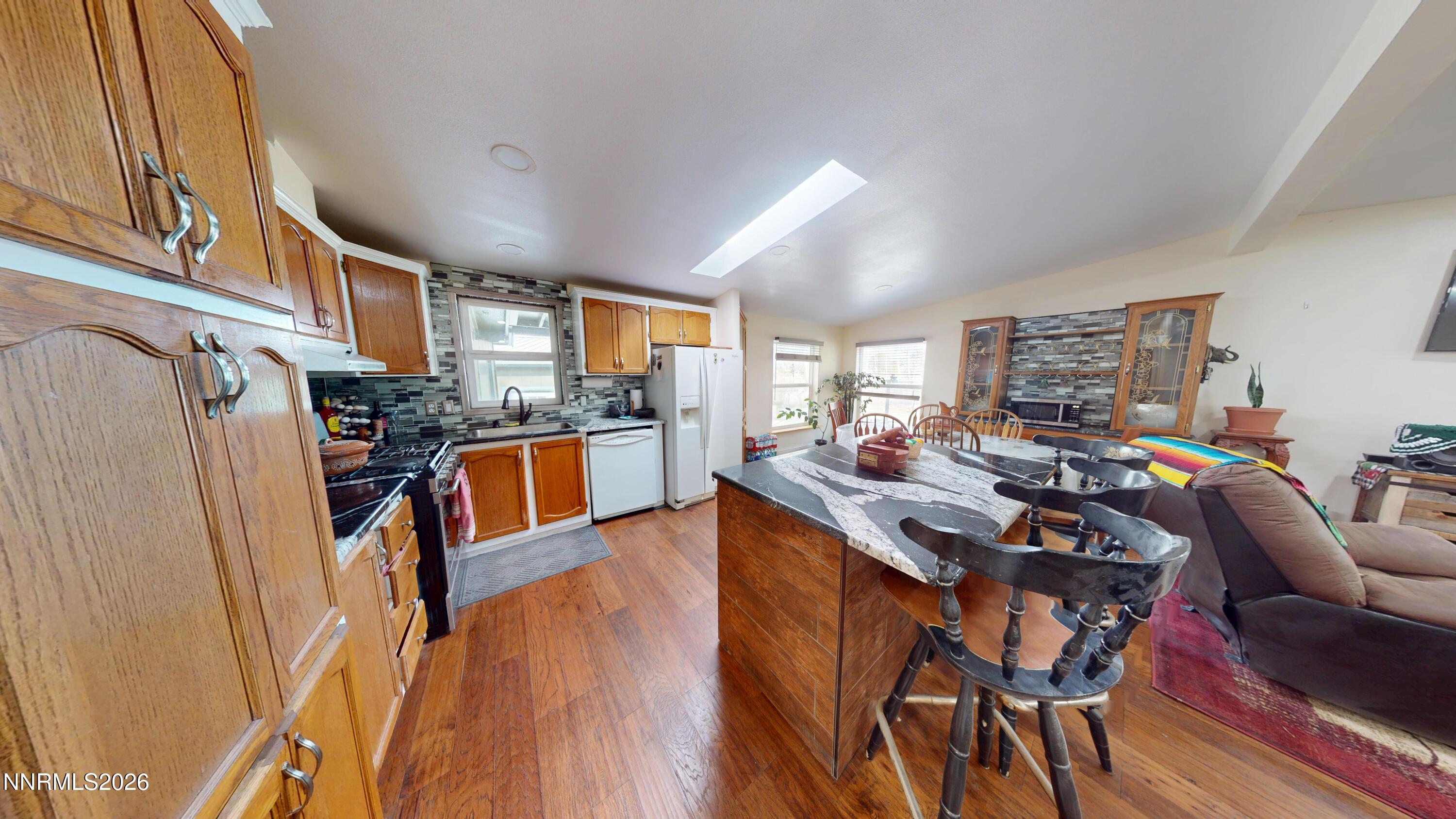 7100 Deer Street Property Photo 4