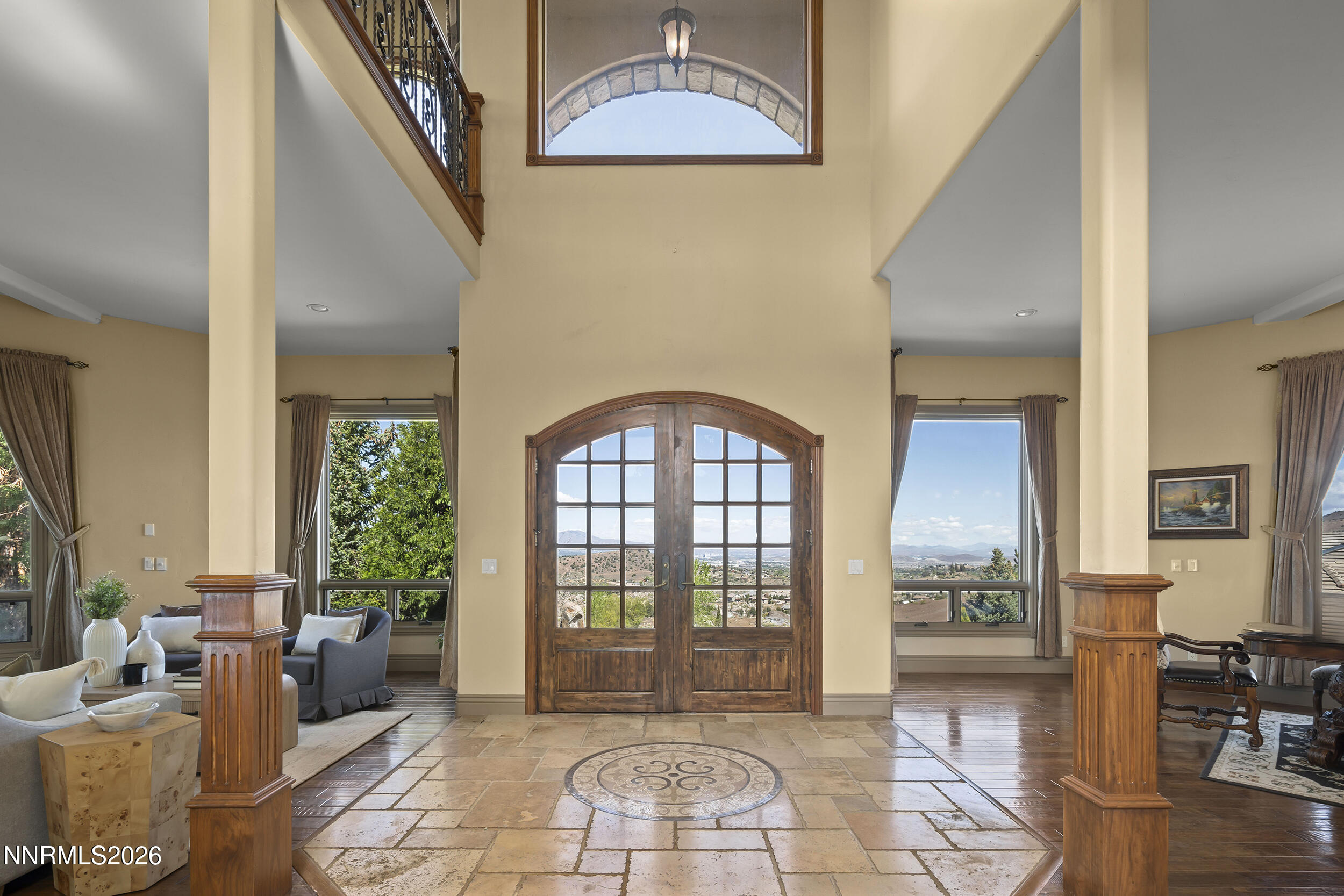 17300 Majestic View Drive Property Photo 6