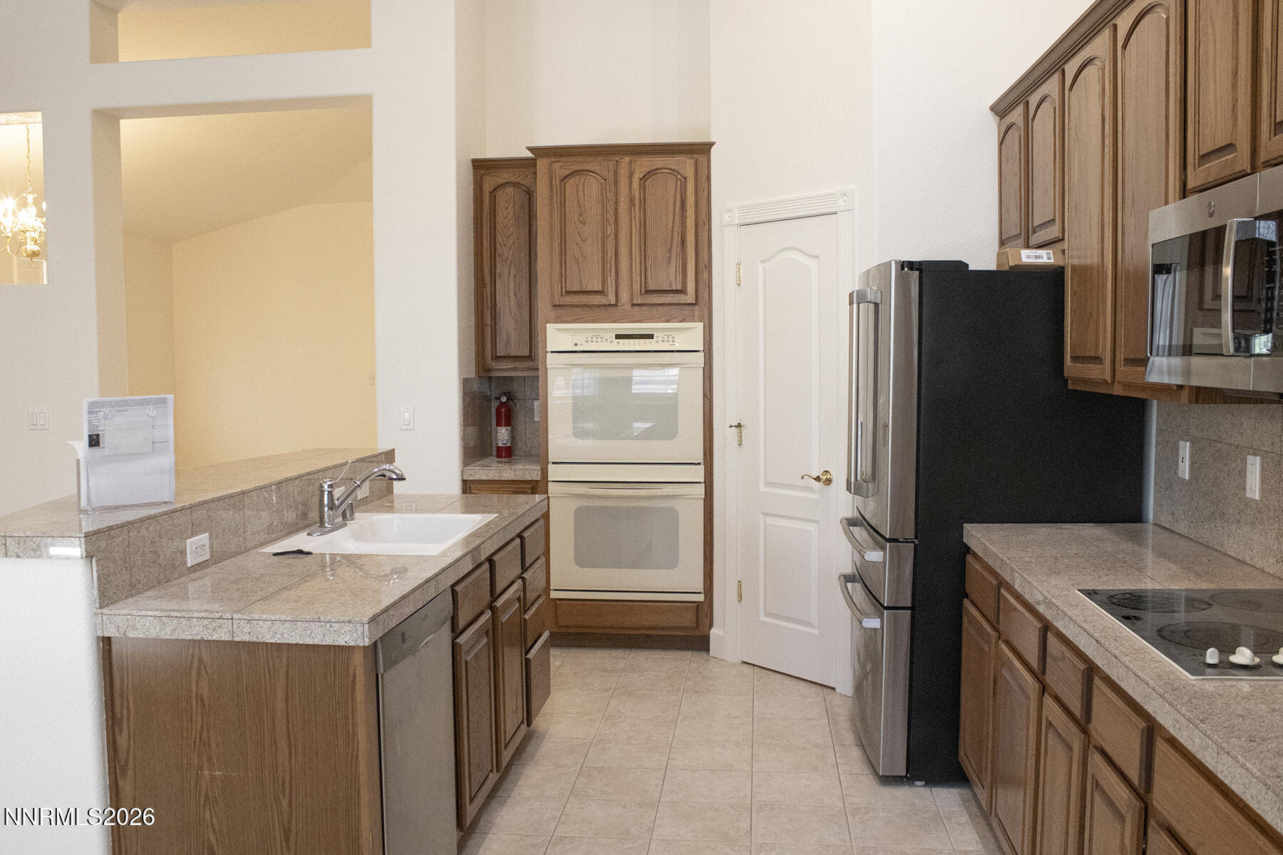 2729 Hamm Court Property Photo 11
