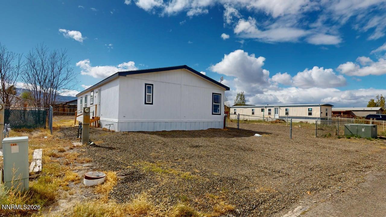 102 Bastian Road Property Photo 4