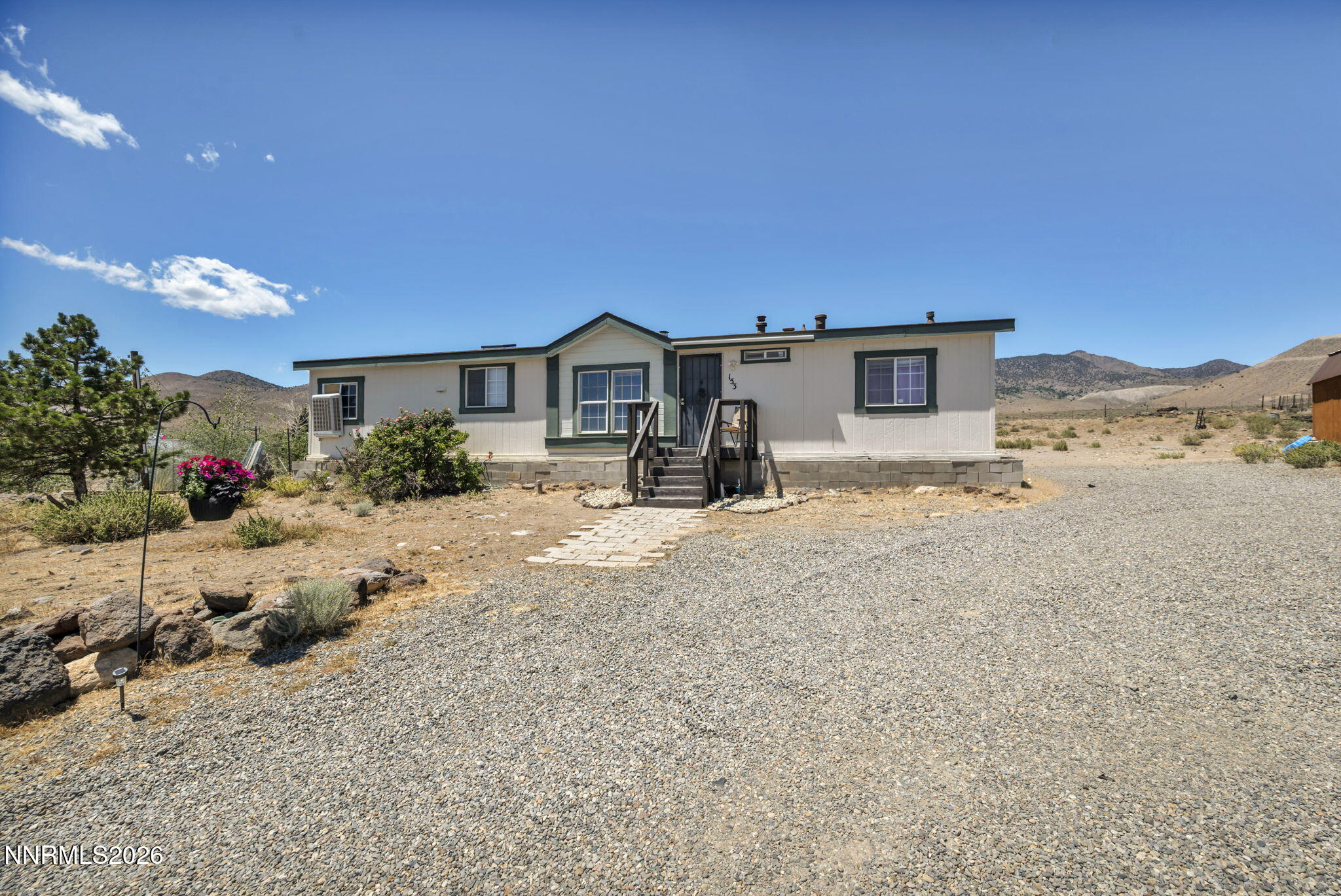 153 Territory Road Property Photo 2