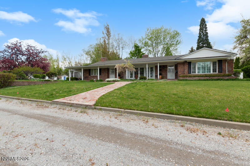1880 Meadowview Lane Property Photo 2
