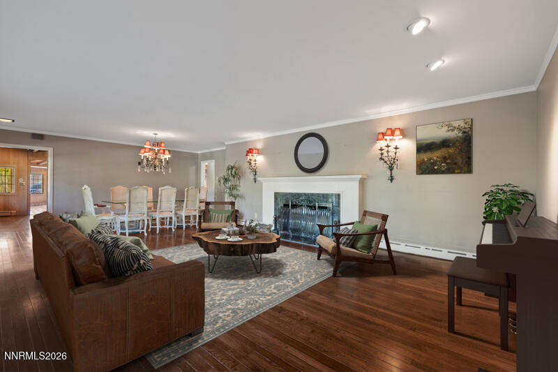 1880 Meadowview Lane Property Photo 3