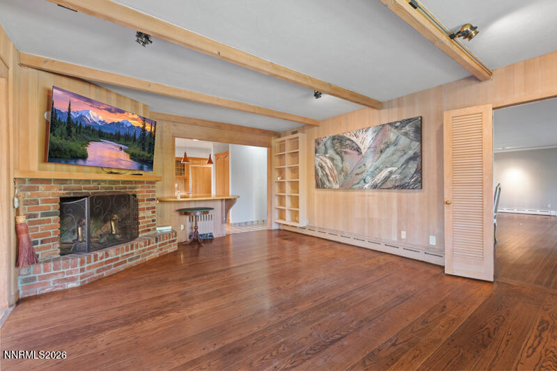 1880 Meadowview Lane Property Photo 9