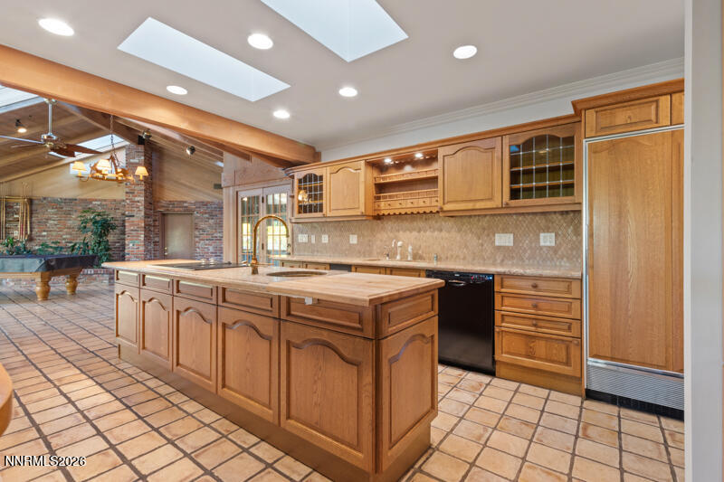 1880 Meadowview Lane Property Photo 12