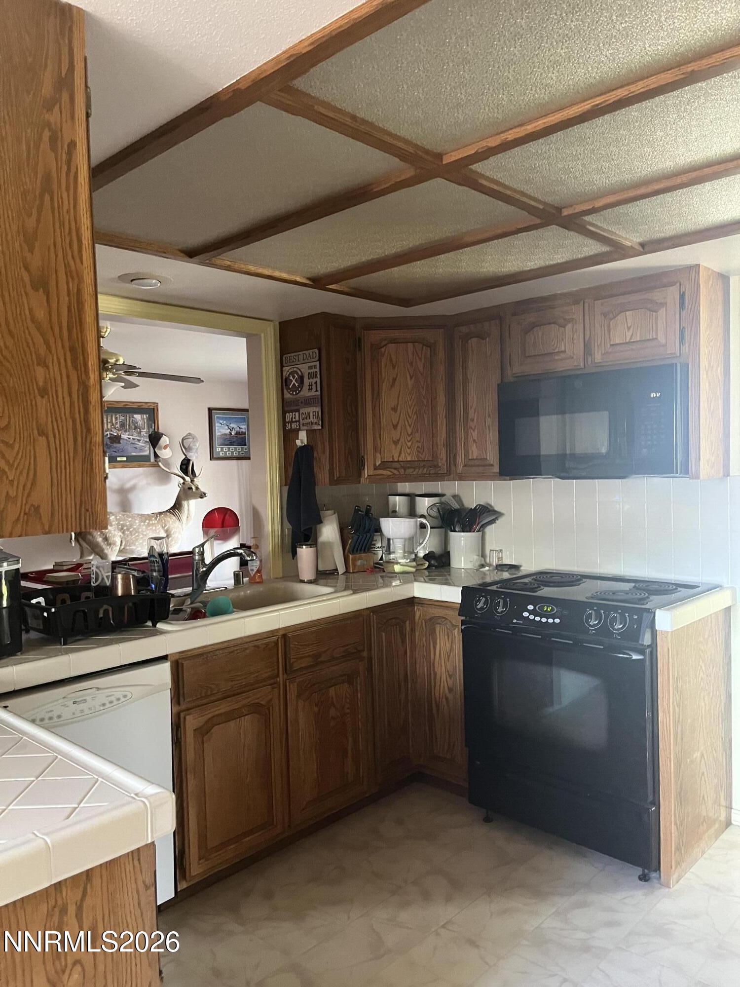 1833 Rice Road Property Photo 3