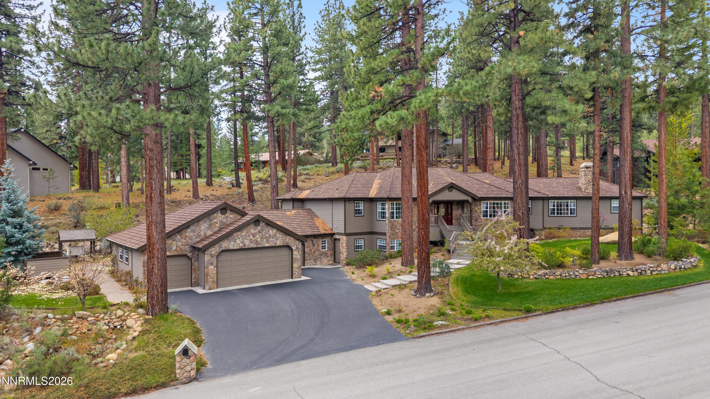 200 Piney Creek Road Property Photo 4