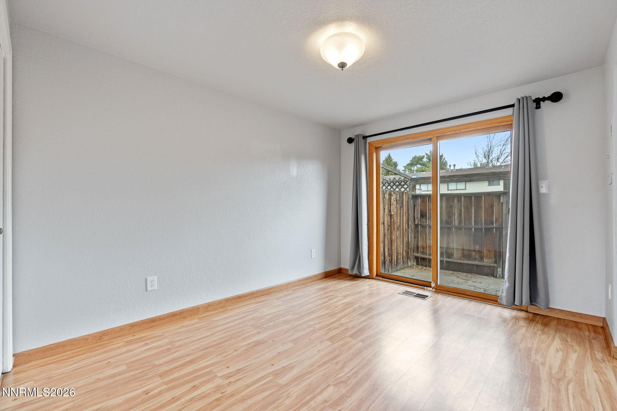 718 Travis Drive Unit B Property Photo 7
