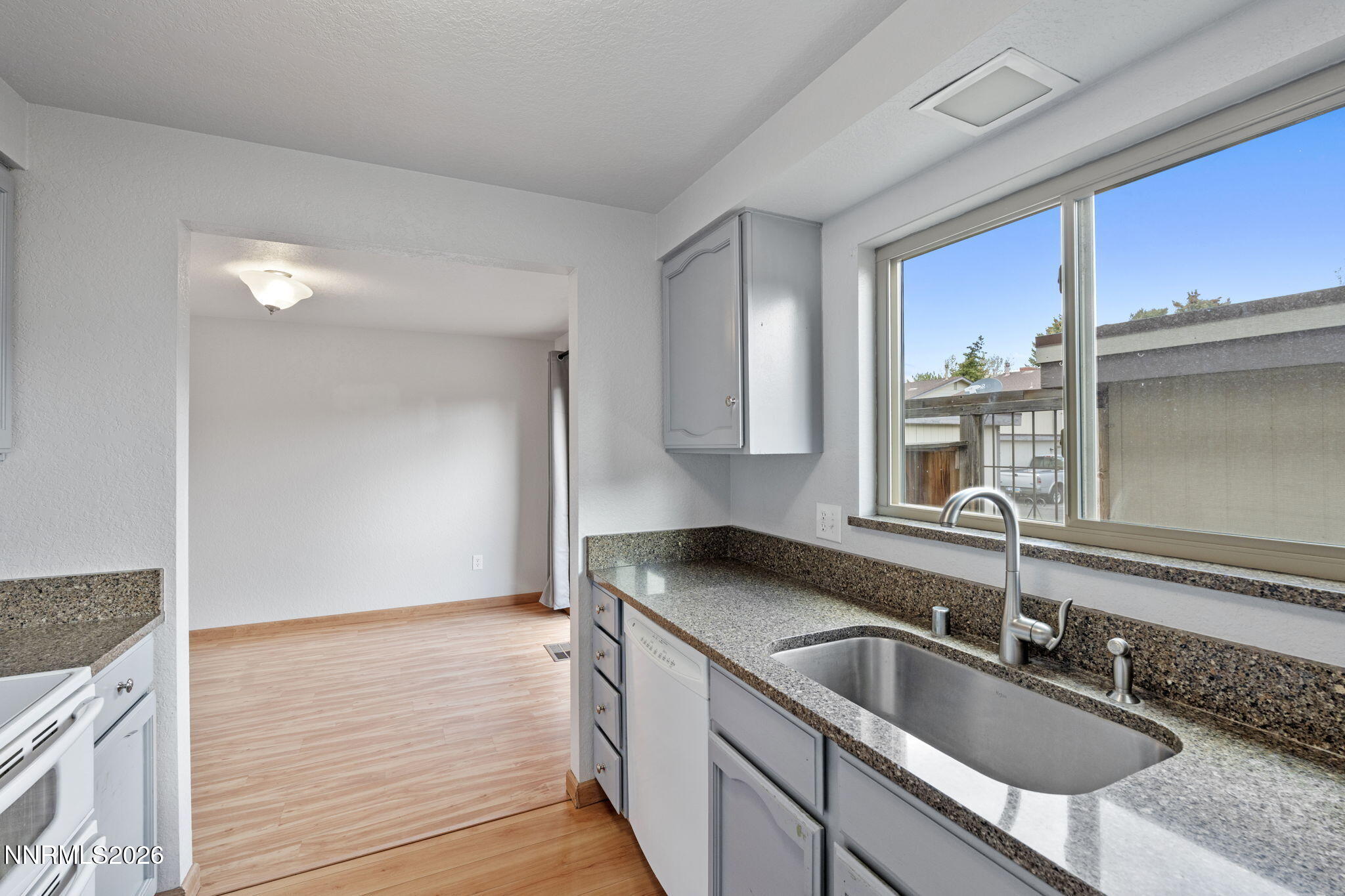 718 Travis Drive Unit B Property Photo 14