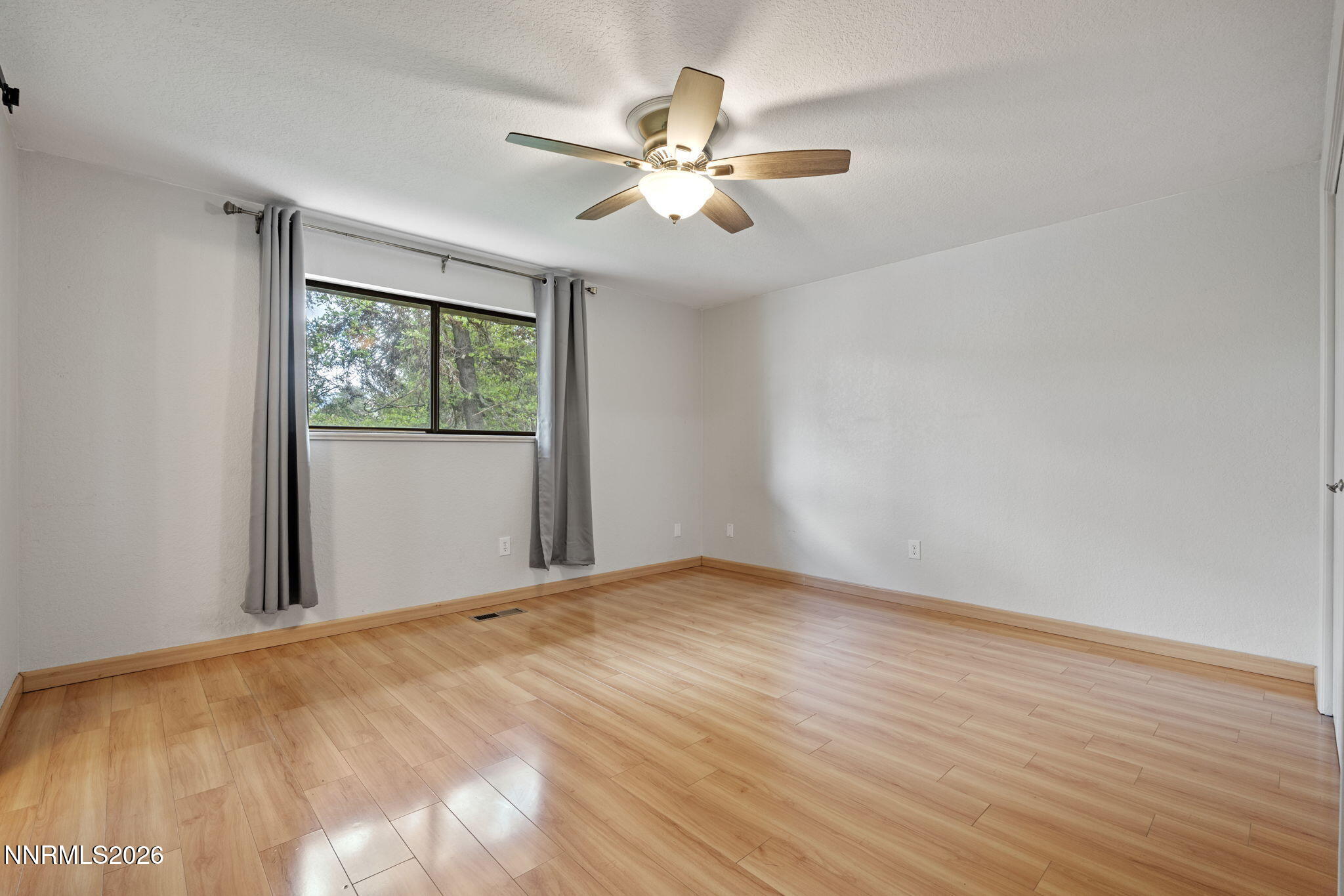 718 Travis Drive Unit B Property Photo 16