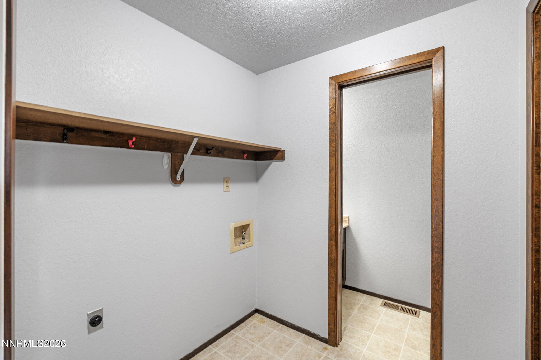 718 Travis Drive Unit B Property Photo 25