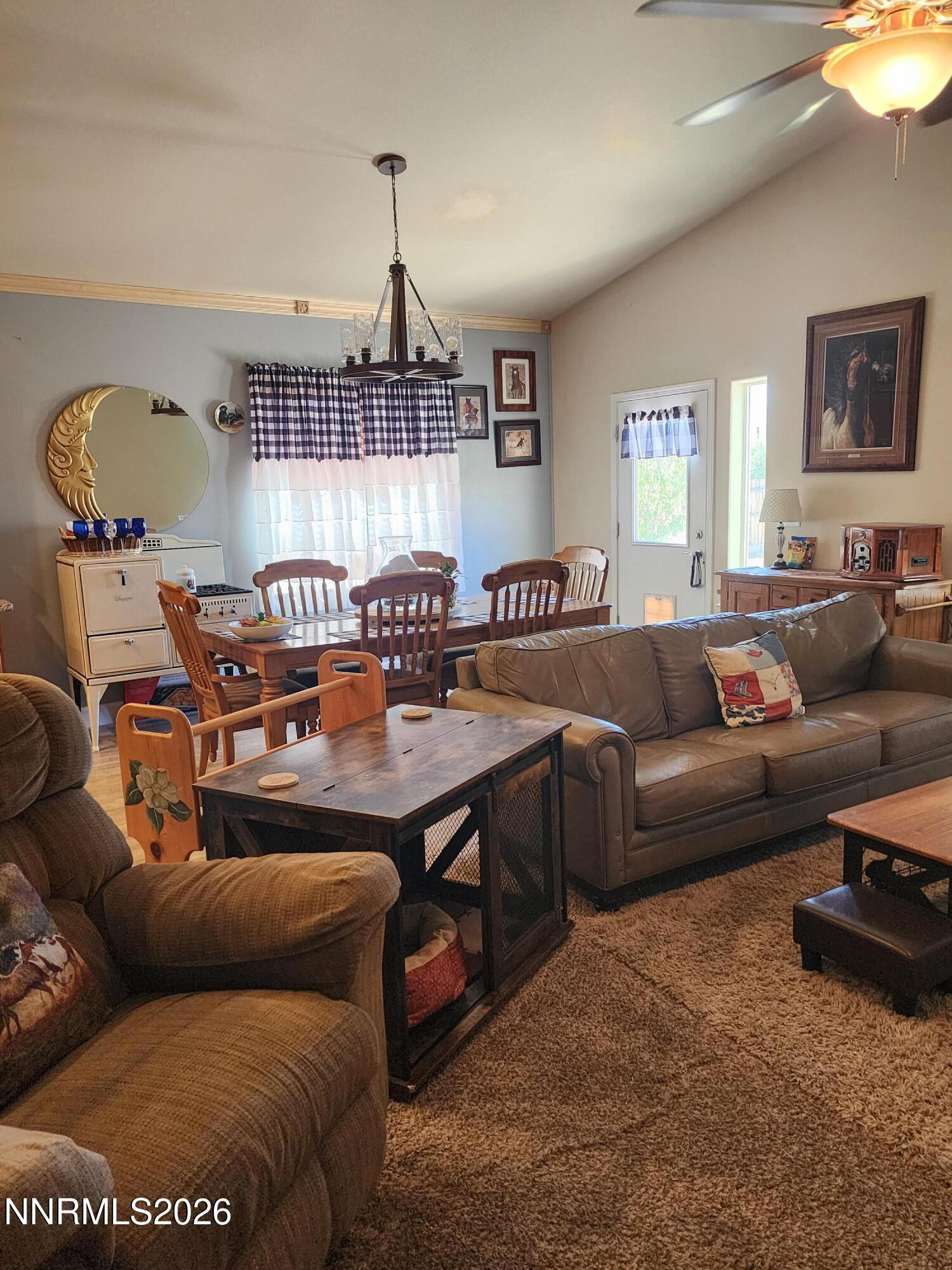 135 Cambridge Drive Property Photo 8