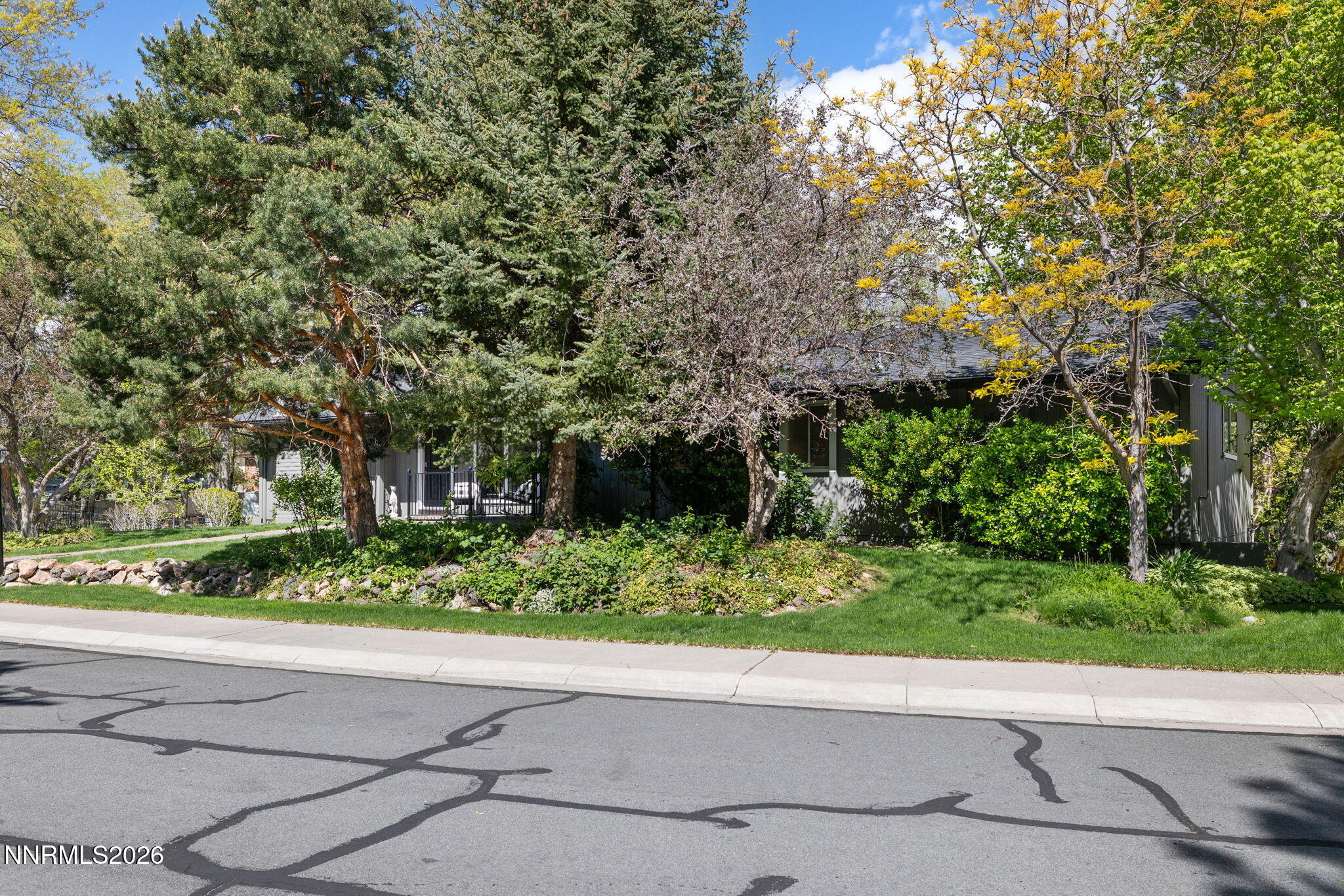 2915 Solari Drive Property Photo 3