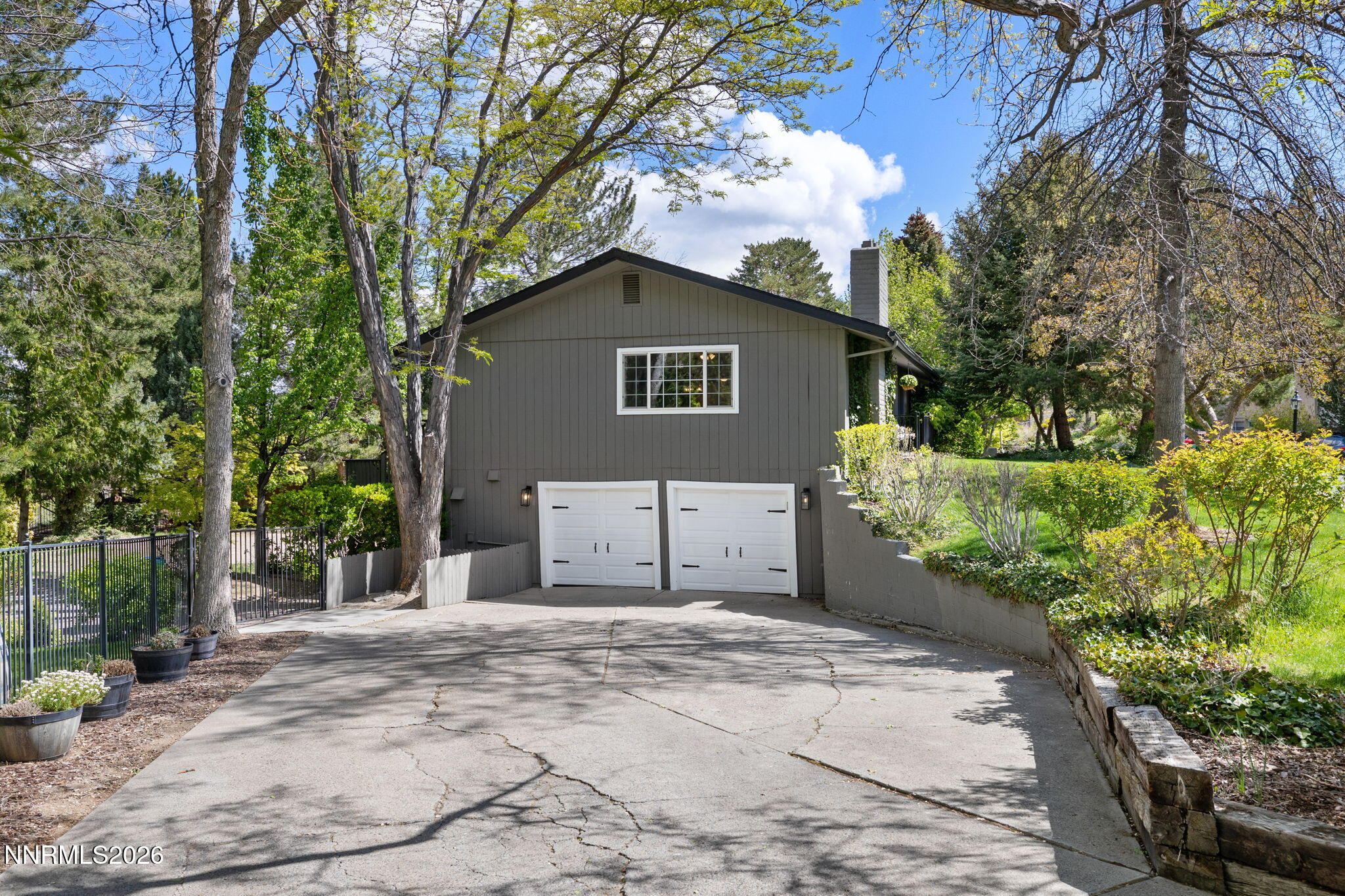 2915 Solari Drive Property Photo 5