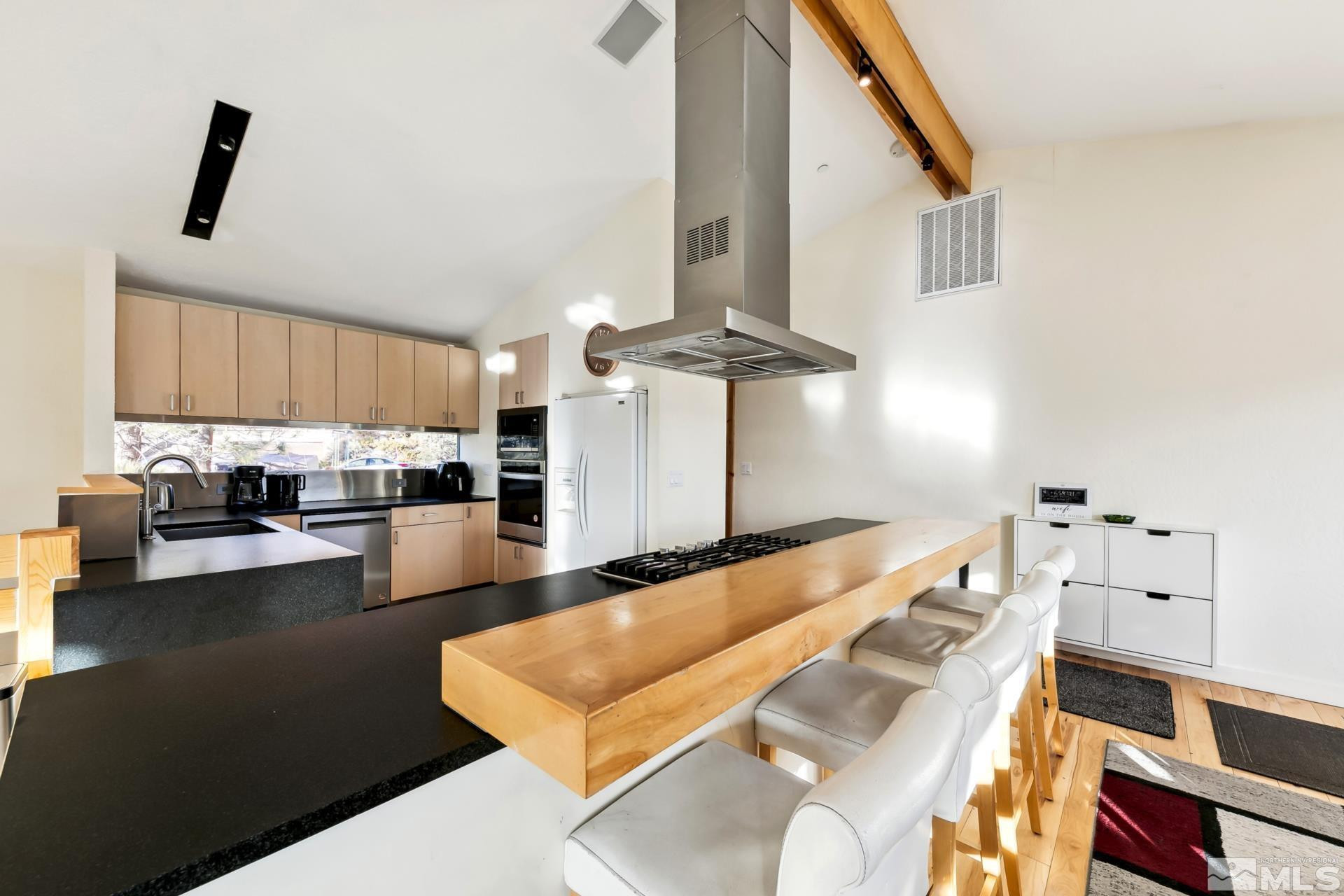 332 Barton Drive Property Photo 10