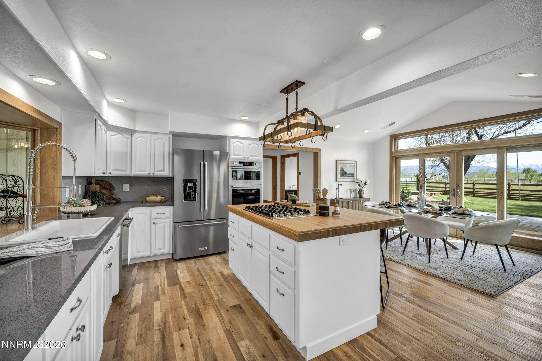 1097 Meadowlark Circle Property Photo 11