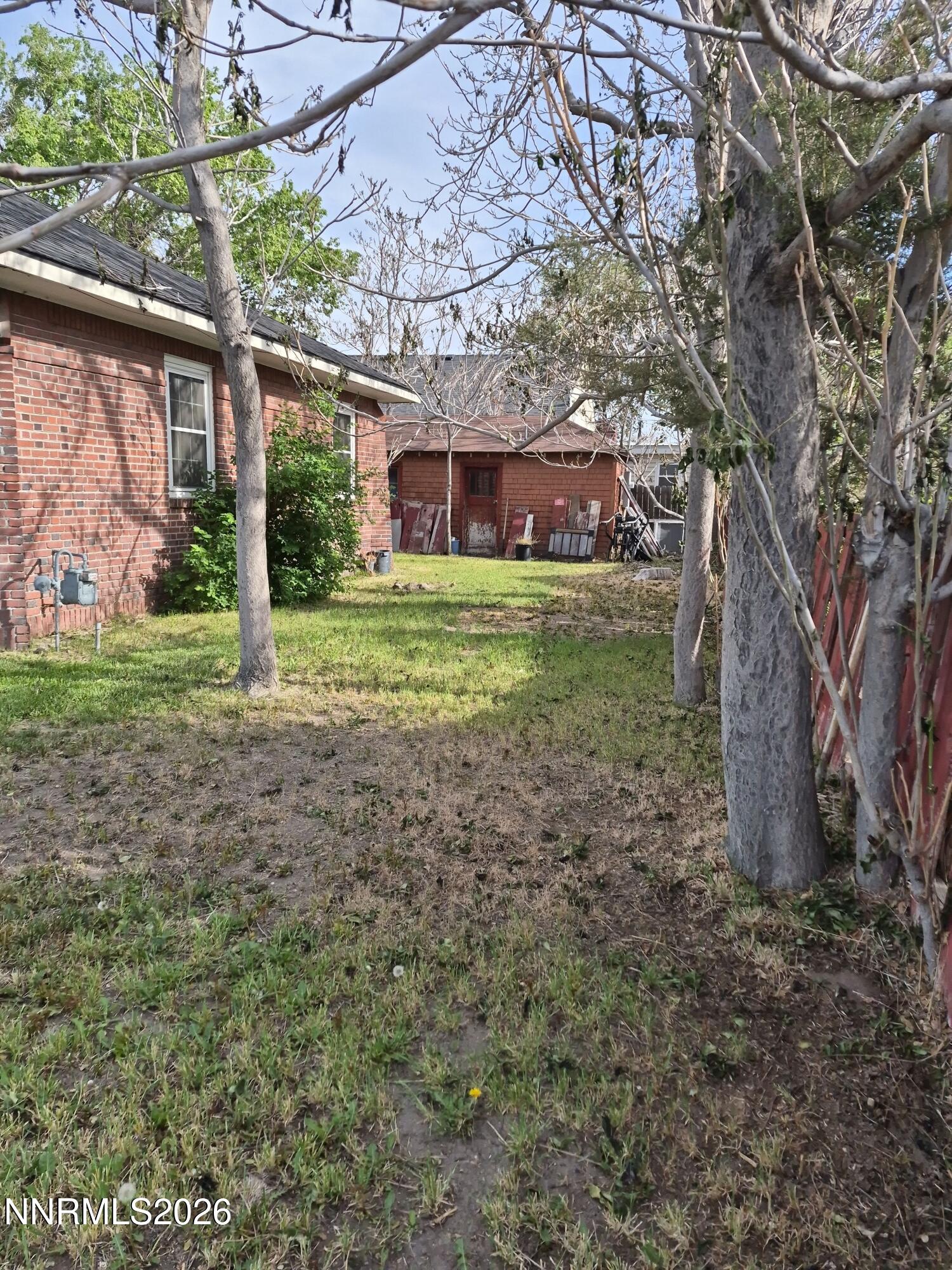 210 S Taylor Street Property Photo 9