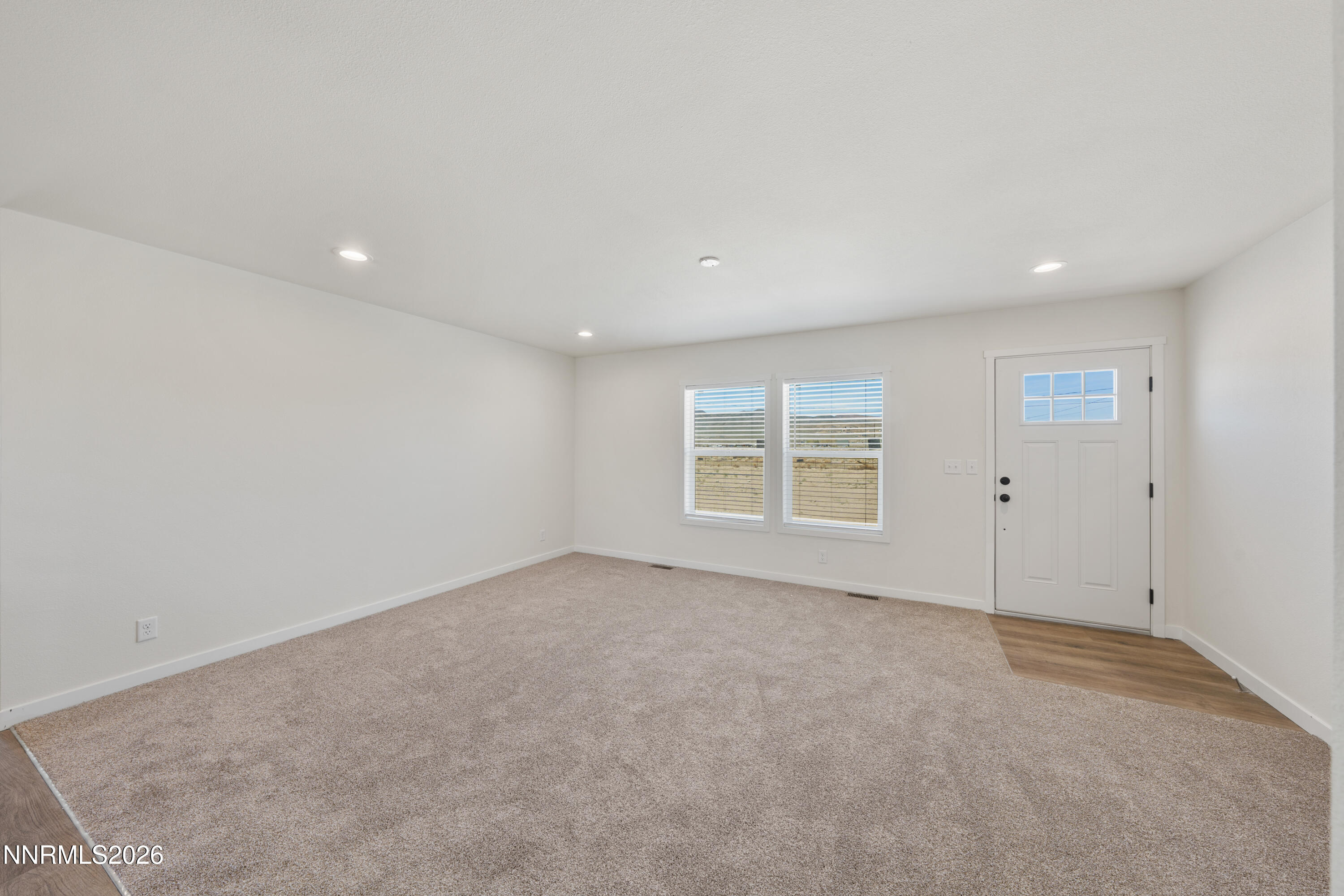 5684 Juniper Street Property Photo 6