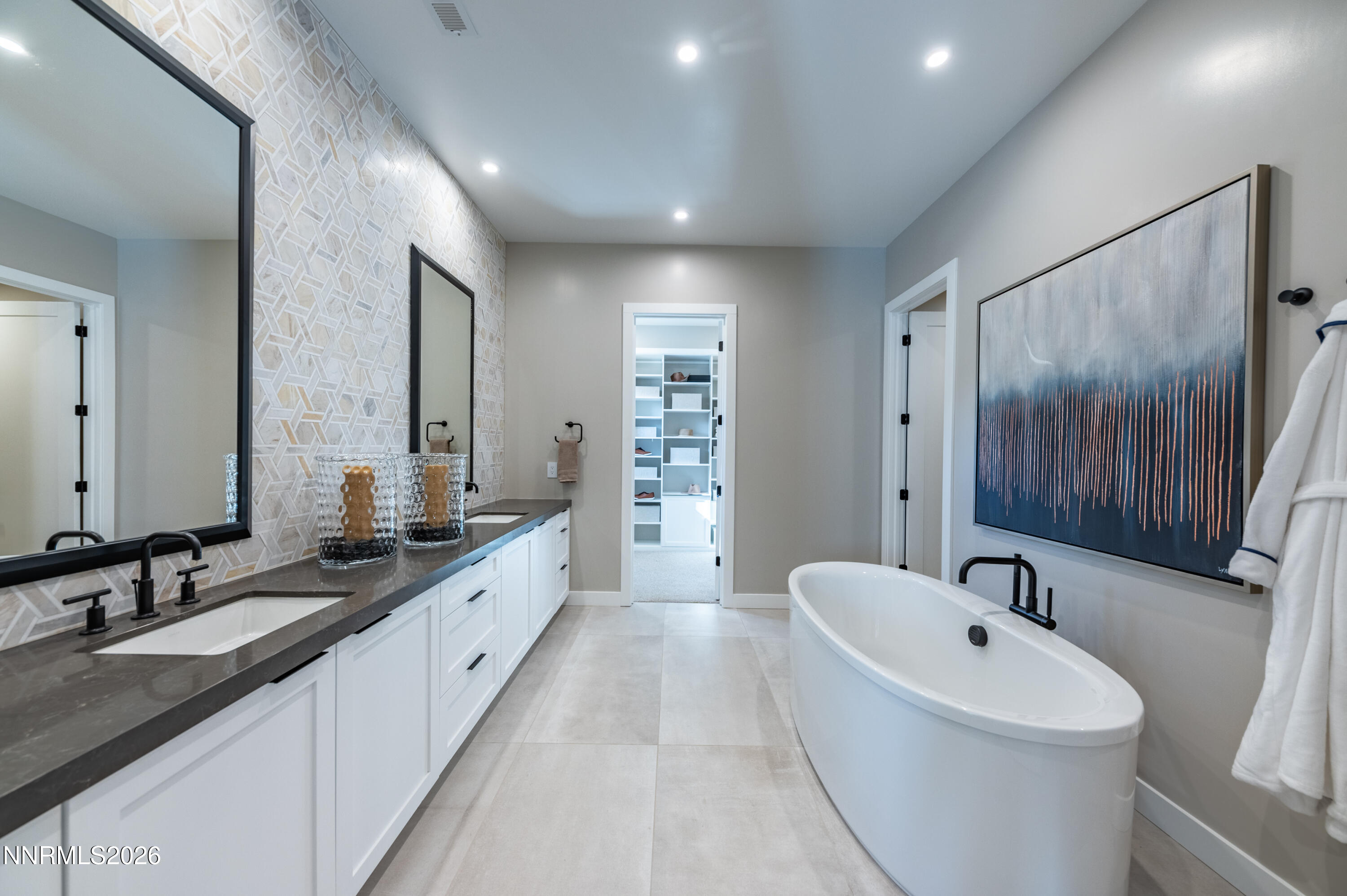 28 Persano Street Property Photo 14