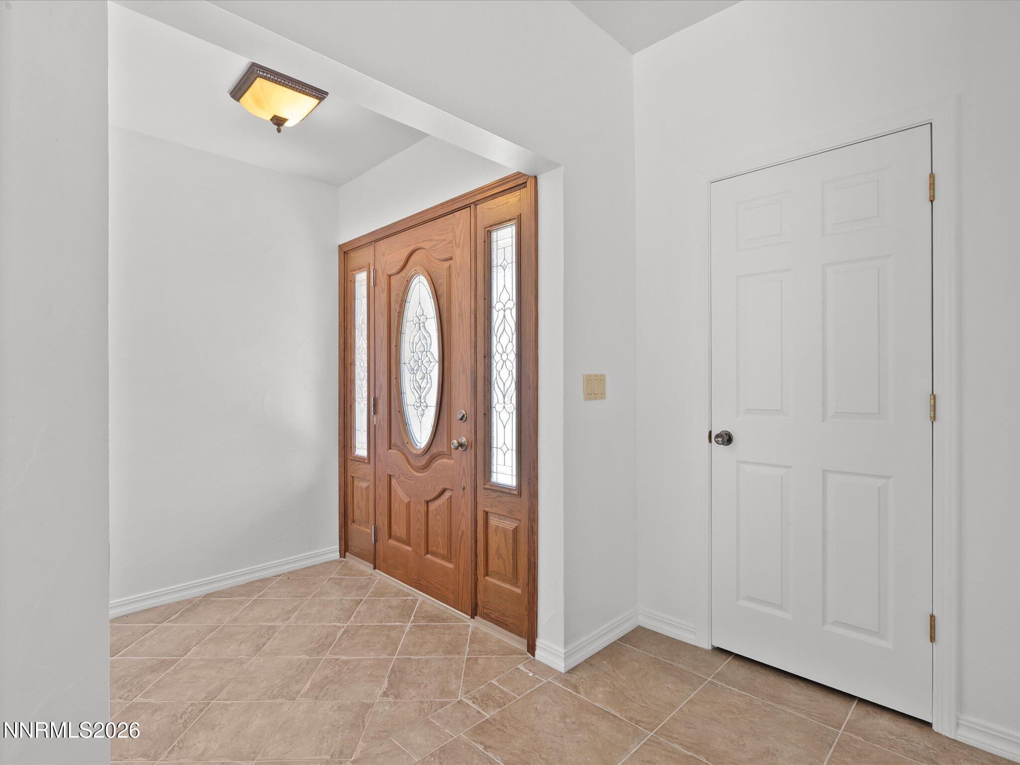 232 Beverly Way Property Photo 3
