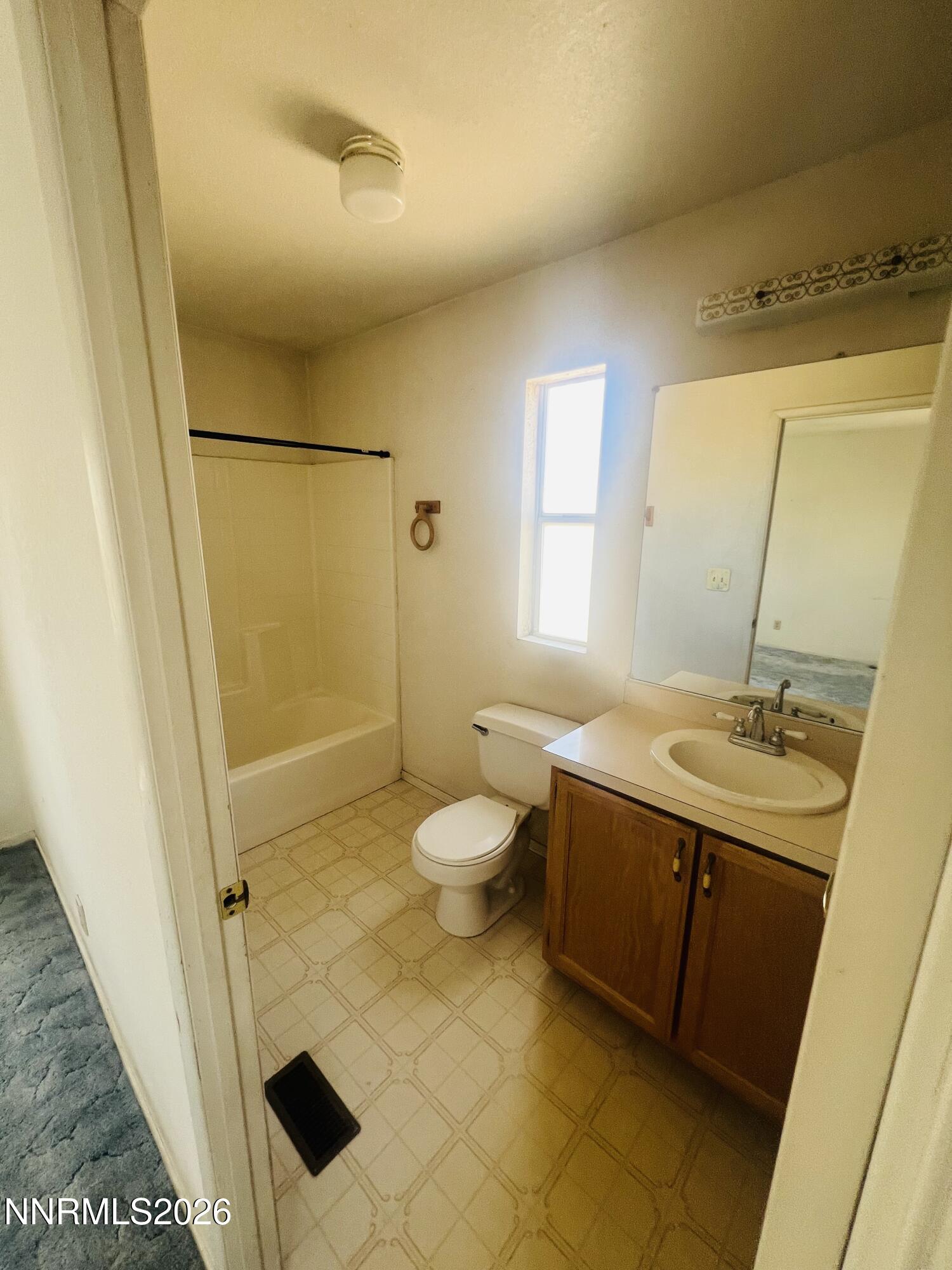 2780 E 2nd Street Property Photo 20