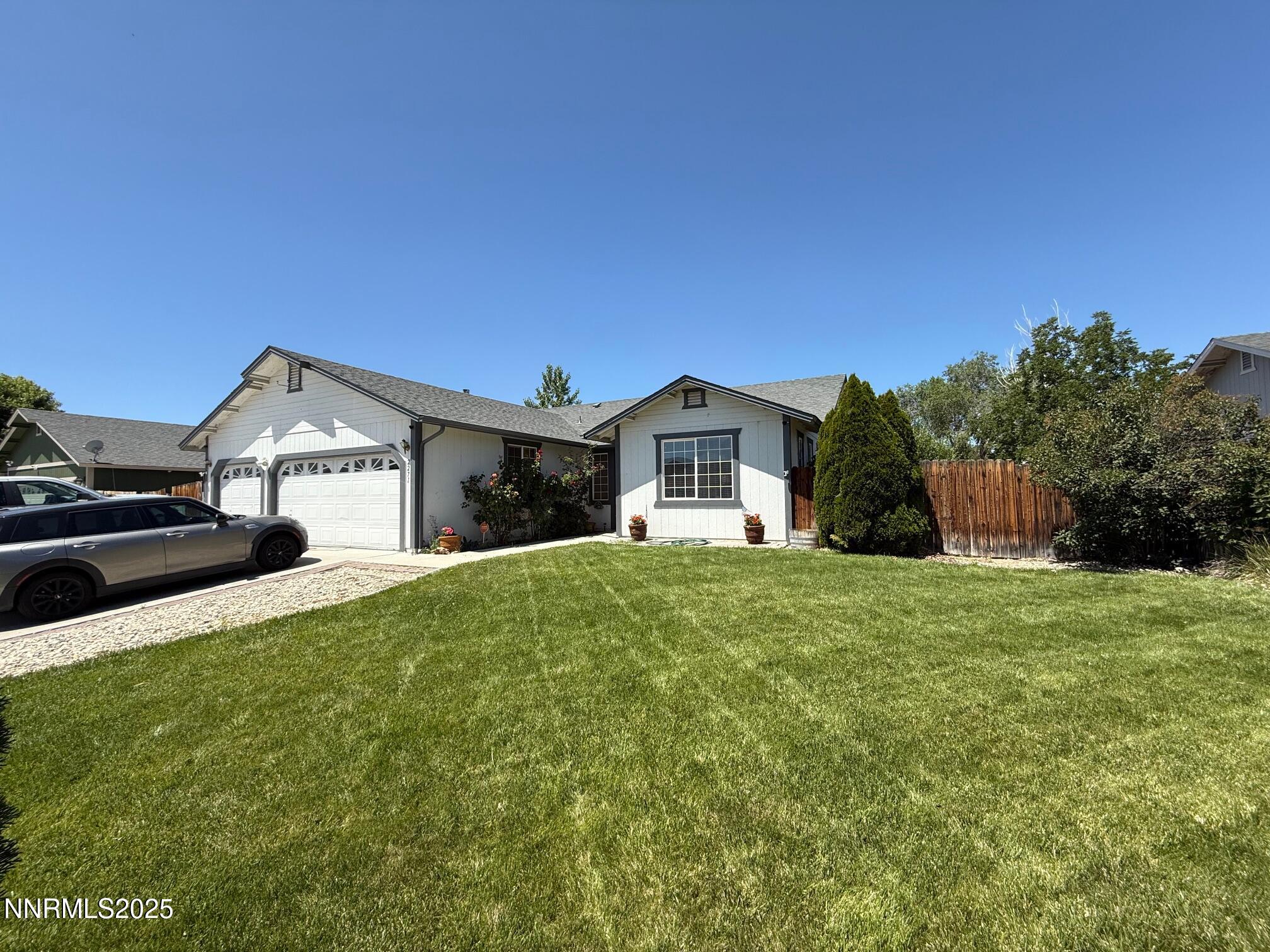 2271 Ruddy Way Property Photo 2