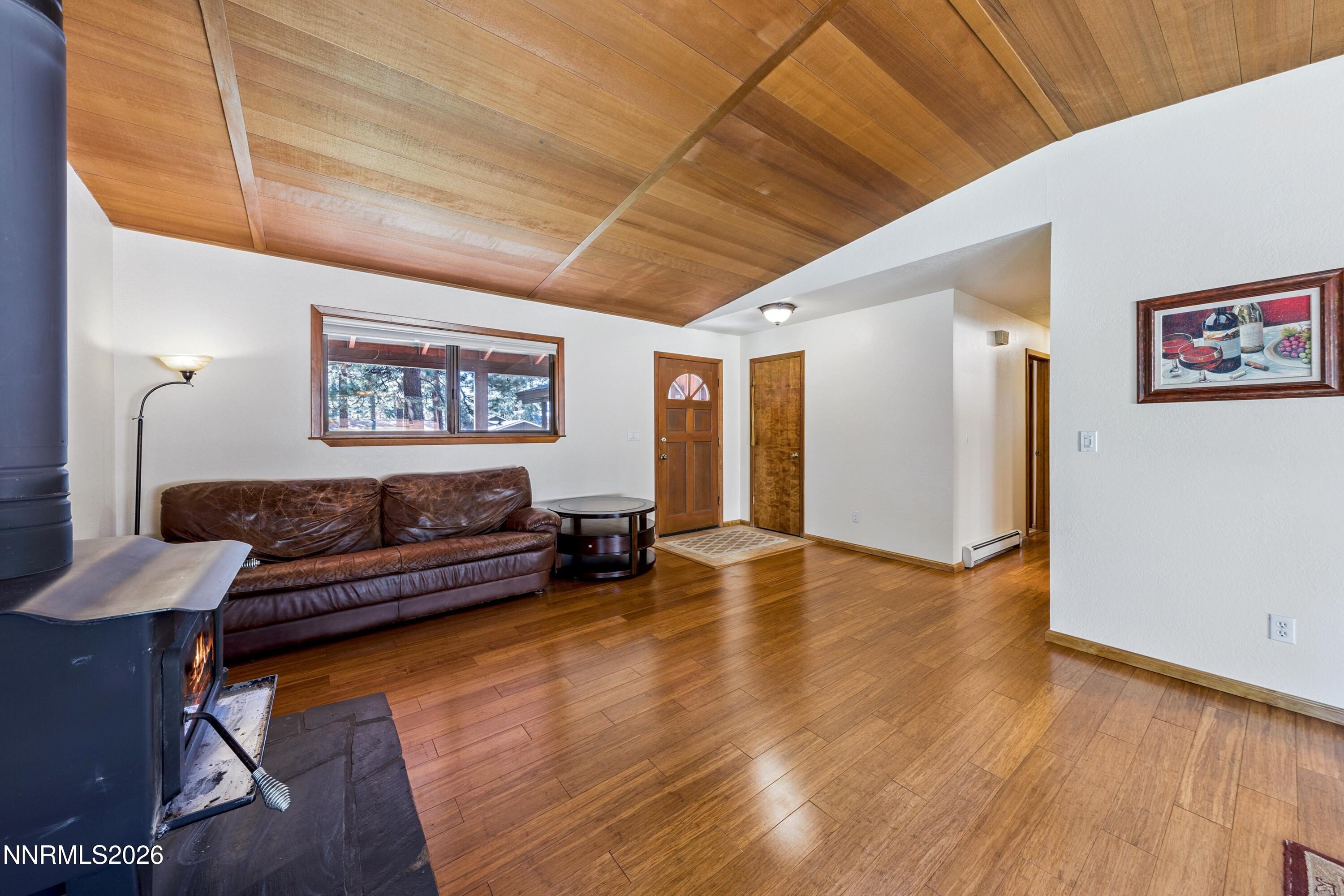 139 Rosewood Circle Property Photo 4