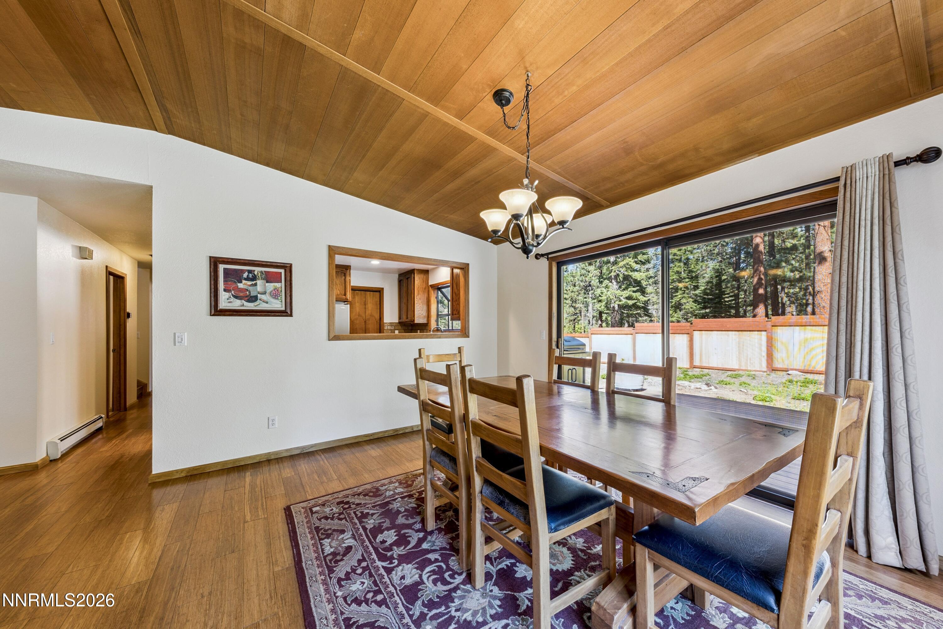 139 Rosewood Circle Property Photo 6