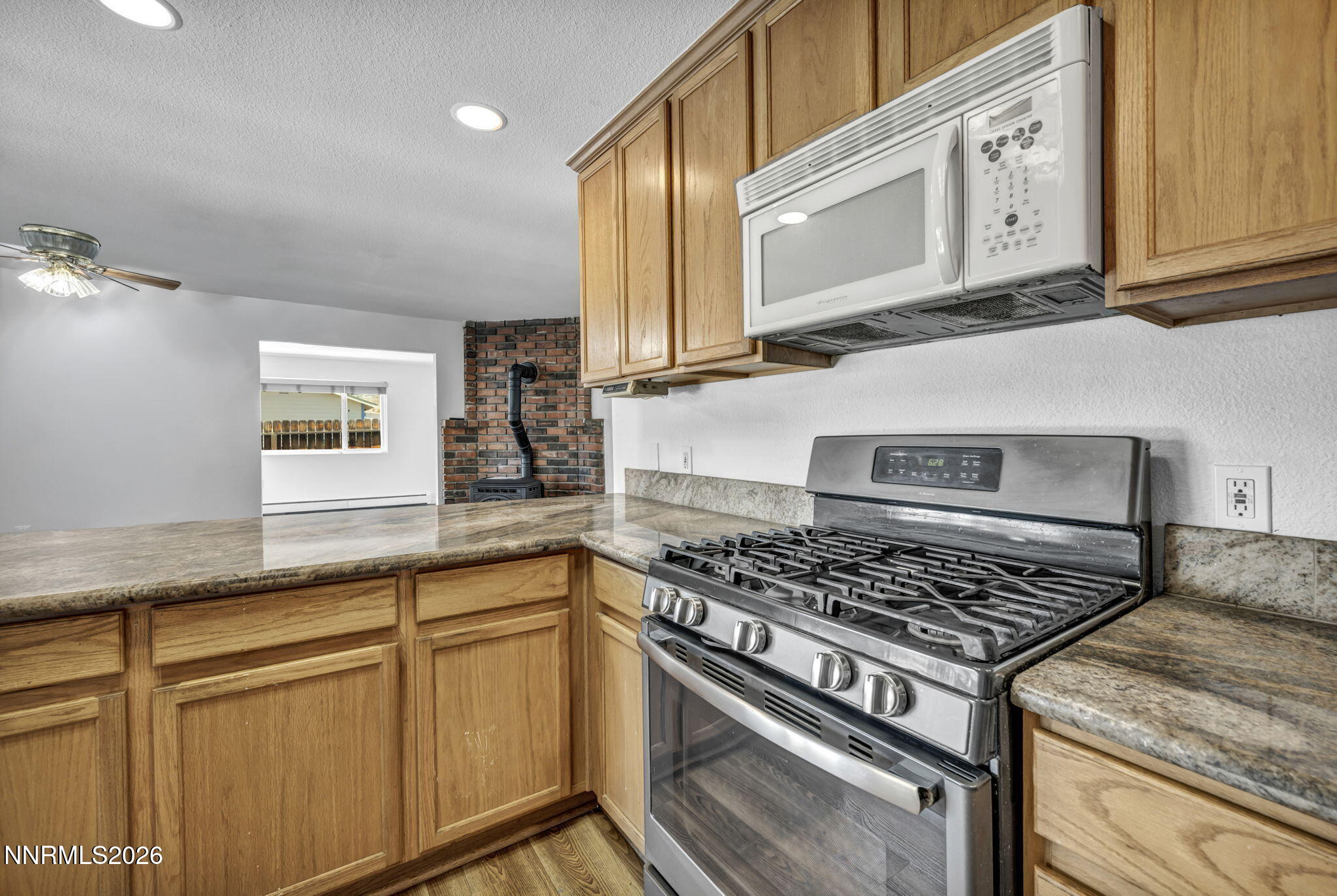 4591 E Nye Lane Property Photo 16