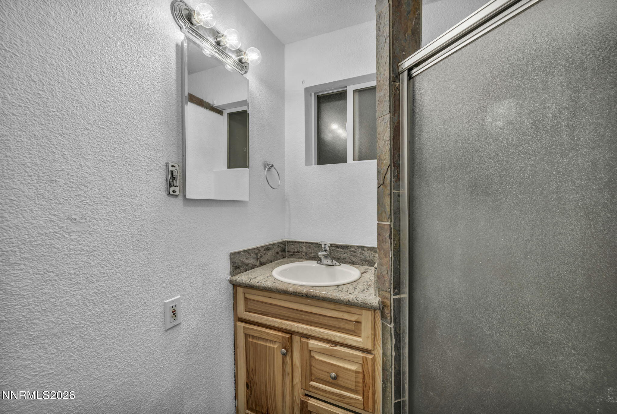 4591 E Nye Lane Property Photo 24