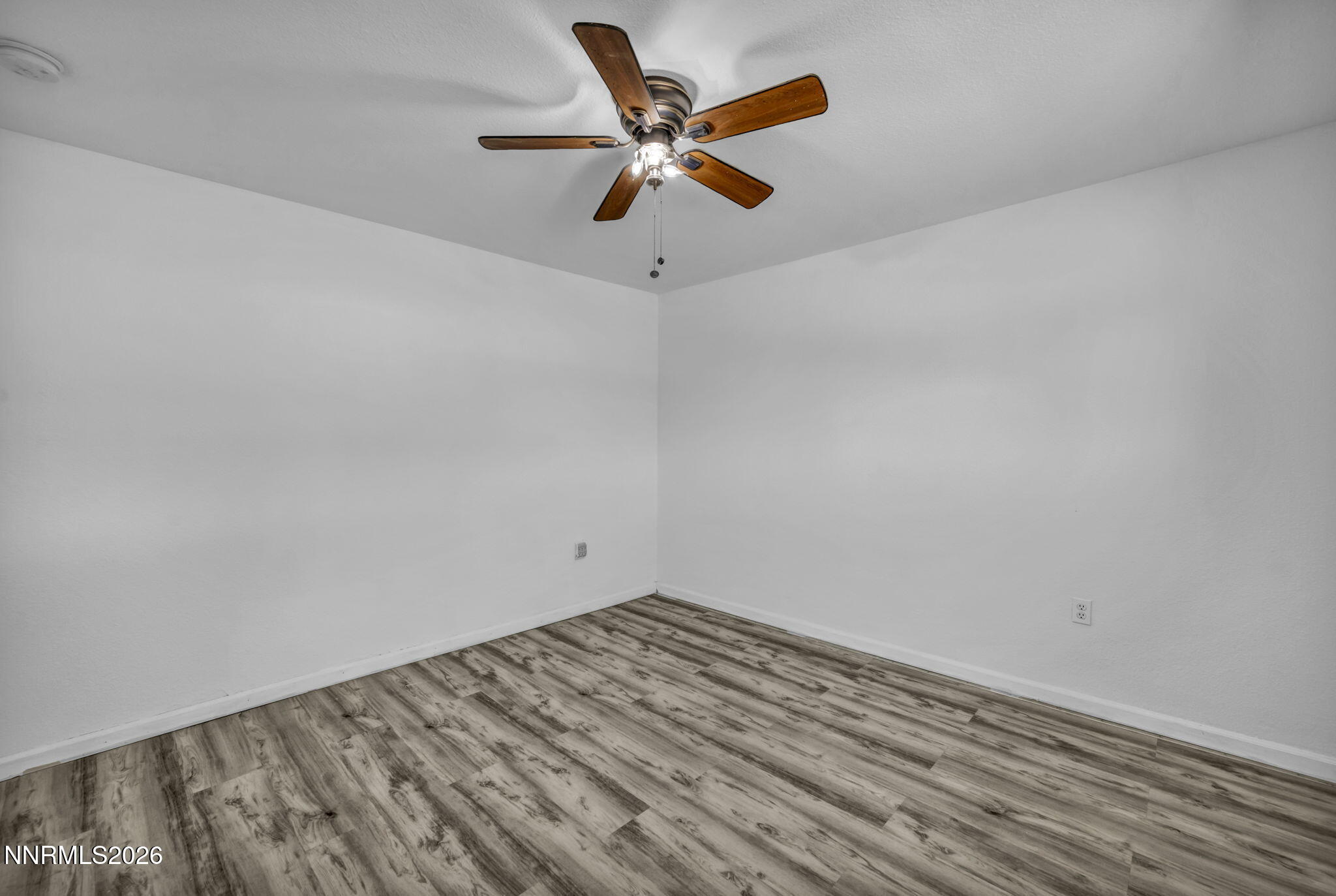 4591 E Nye Lane Property Photo 31