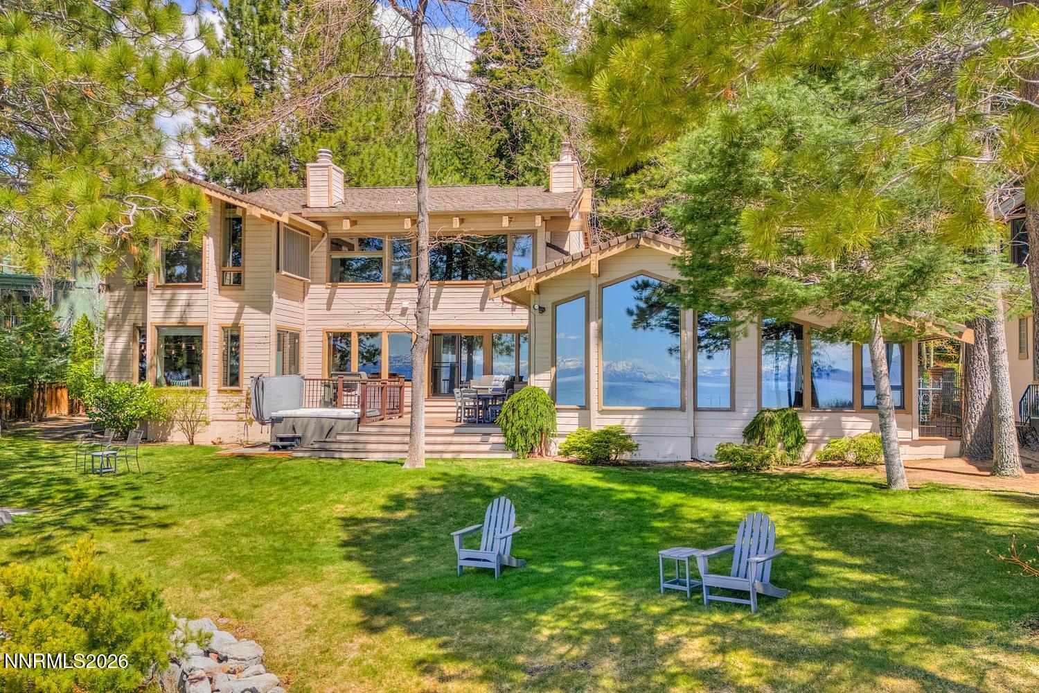1011 Lakeshore Boulevard Property Photo 2