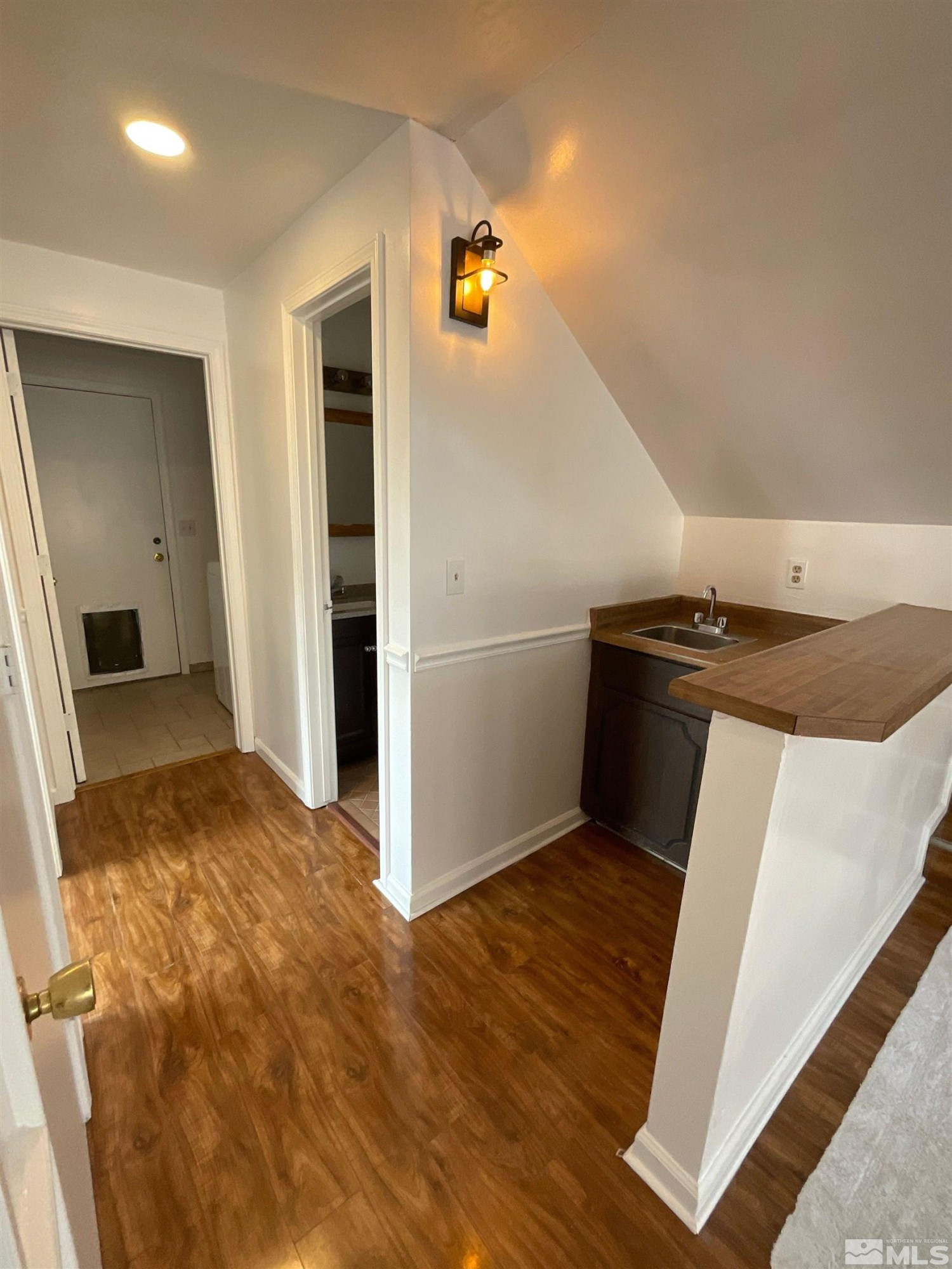 3268 Bunker Hill Lane Property Photo 4