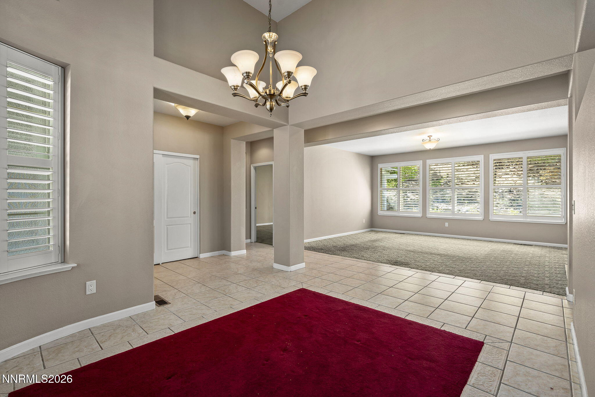 3095 10 Mile Drive Property Photo 4