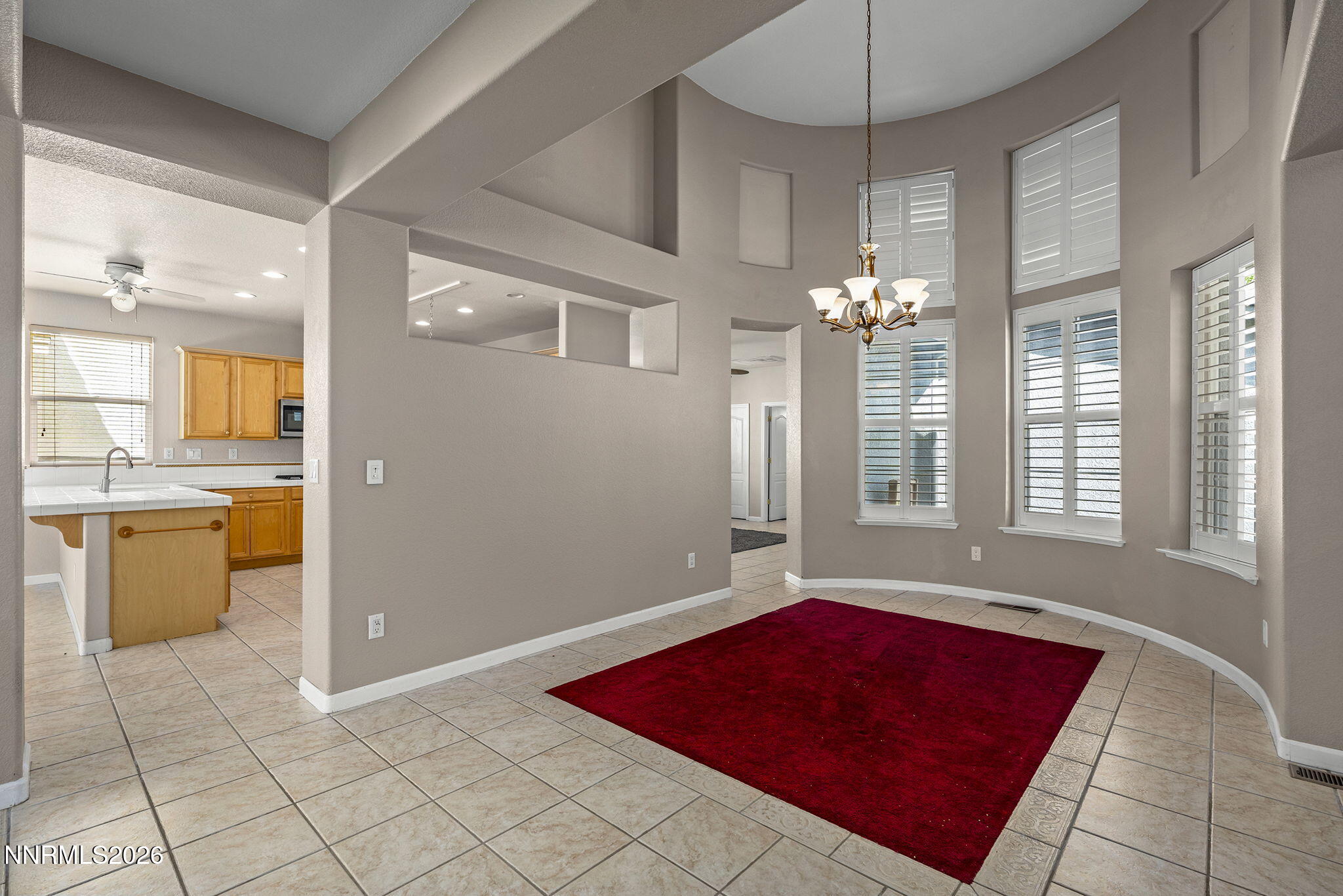 3095 10 Mile Drive Property Photo 5