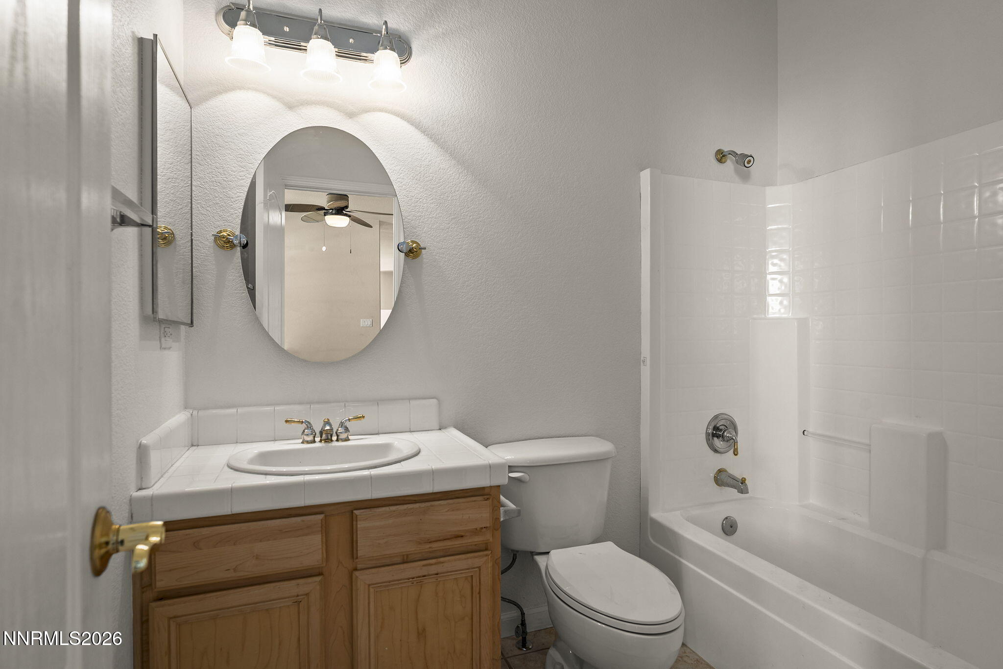 3095 10 Mile Drive Property Photo 14
