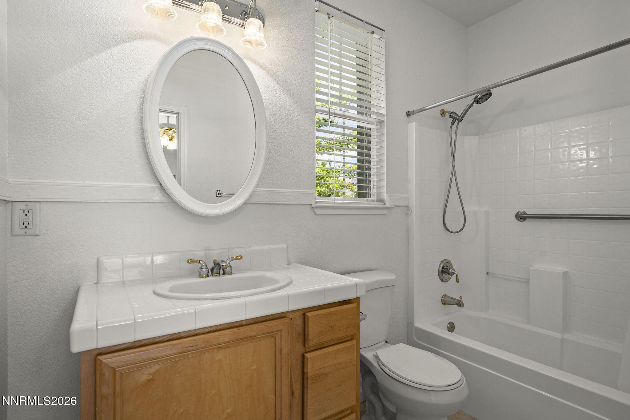 3095 10 Mile Drive Property Photo 19
