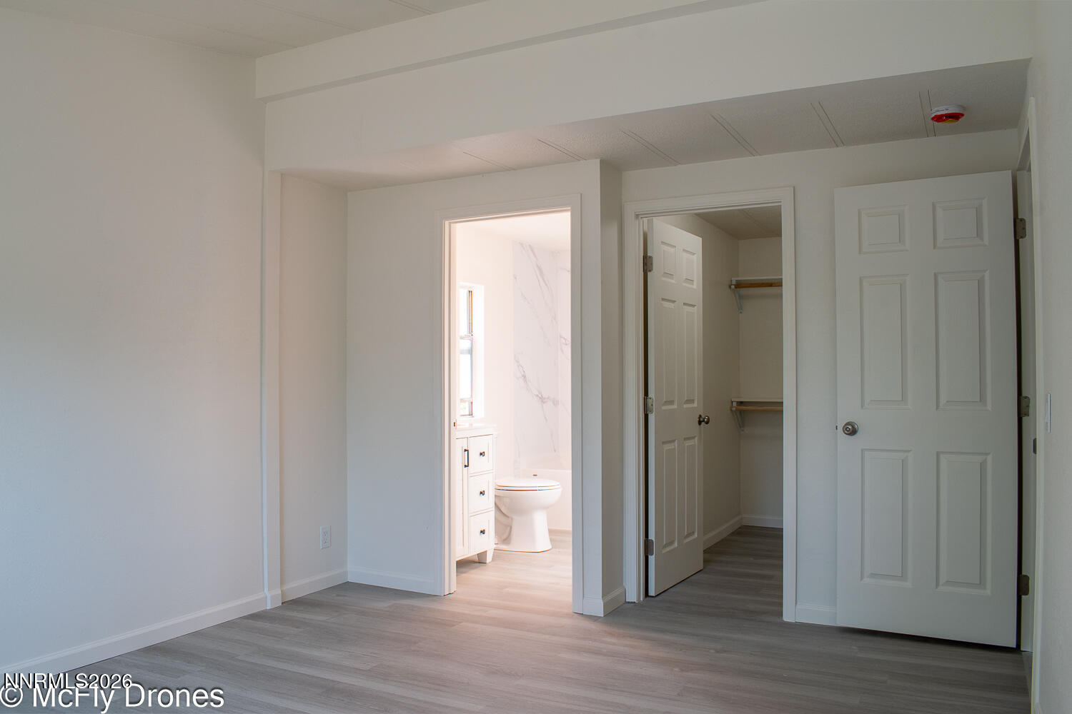 408 E Gepford Parkway Property Photo 12